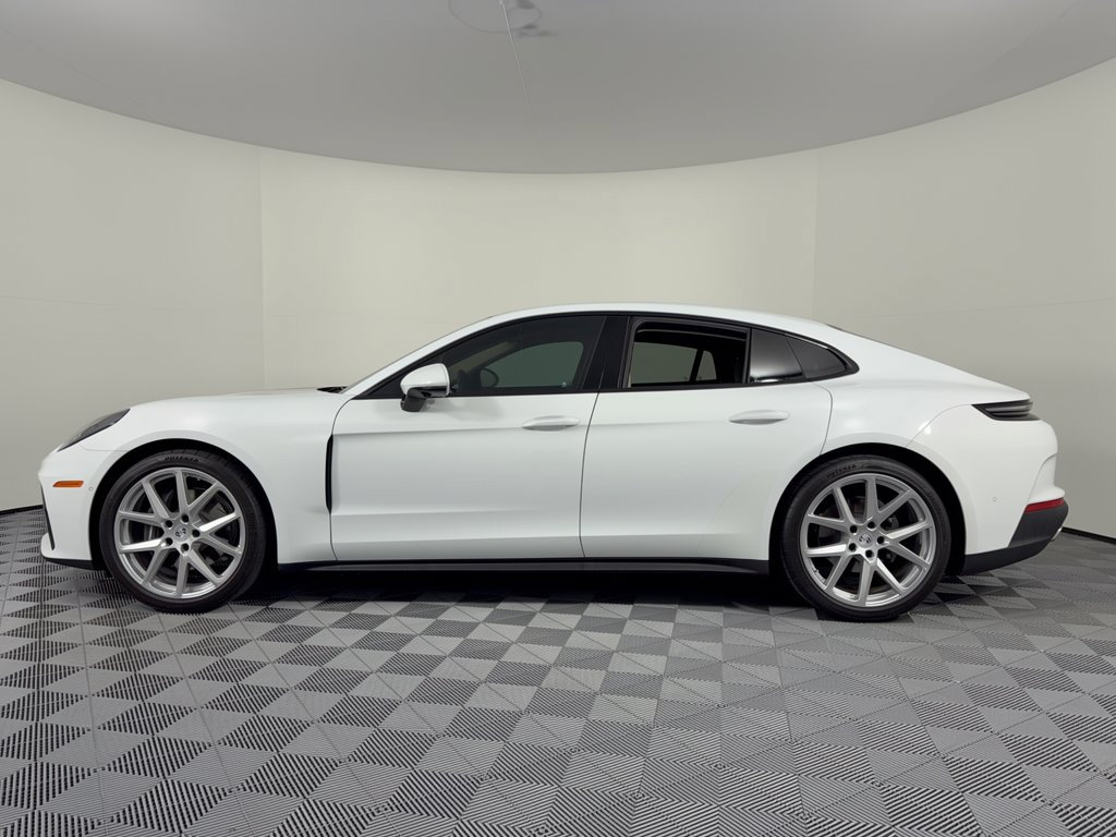 Panamera Panamera () Hatchback