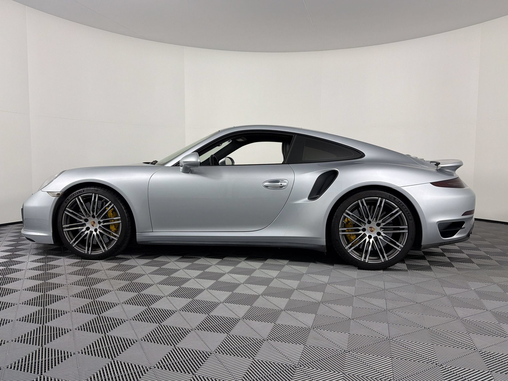911 Turbo S Coupe