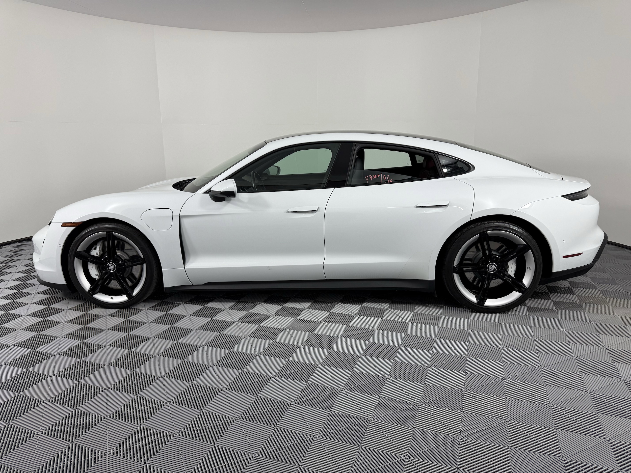 Certified 2022 Porsche Taycan Base with VIN WP0AA2Y19NSA10874 for sale in Houston, TX