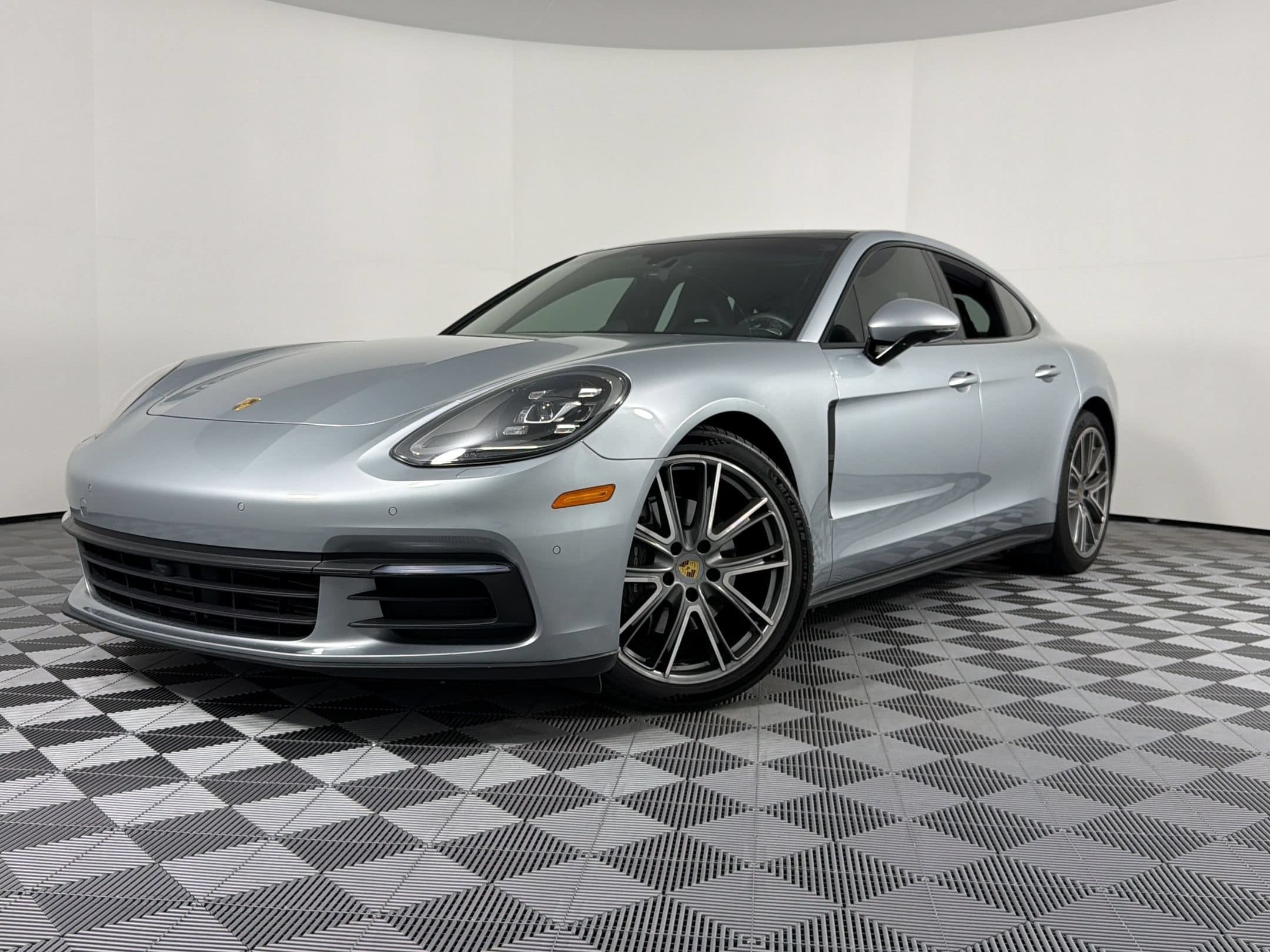 Panamera Sedan