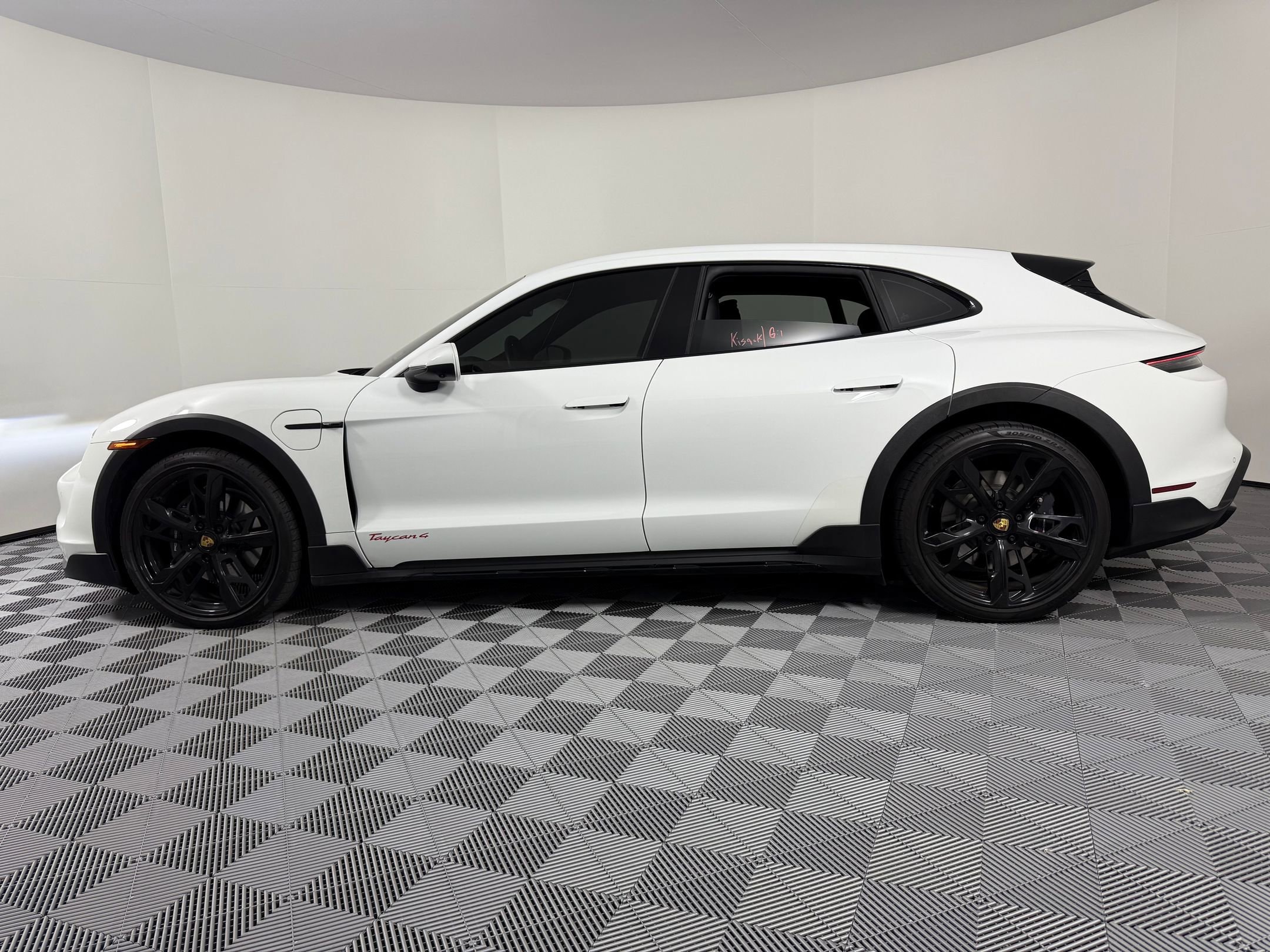 Certified 2022 Porsche Taycan Base with VIN WP0BA2Y15NSA67710 for sale in Houston, TX