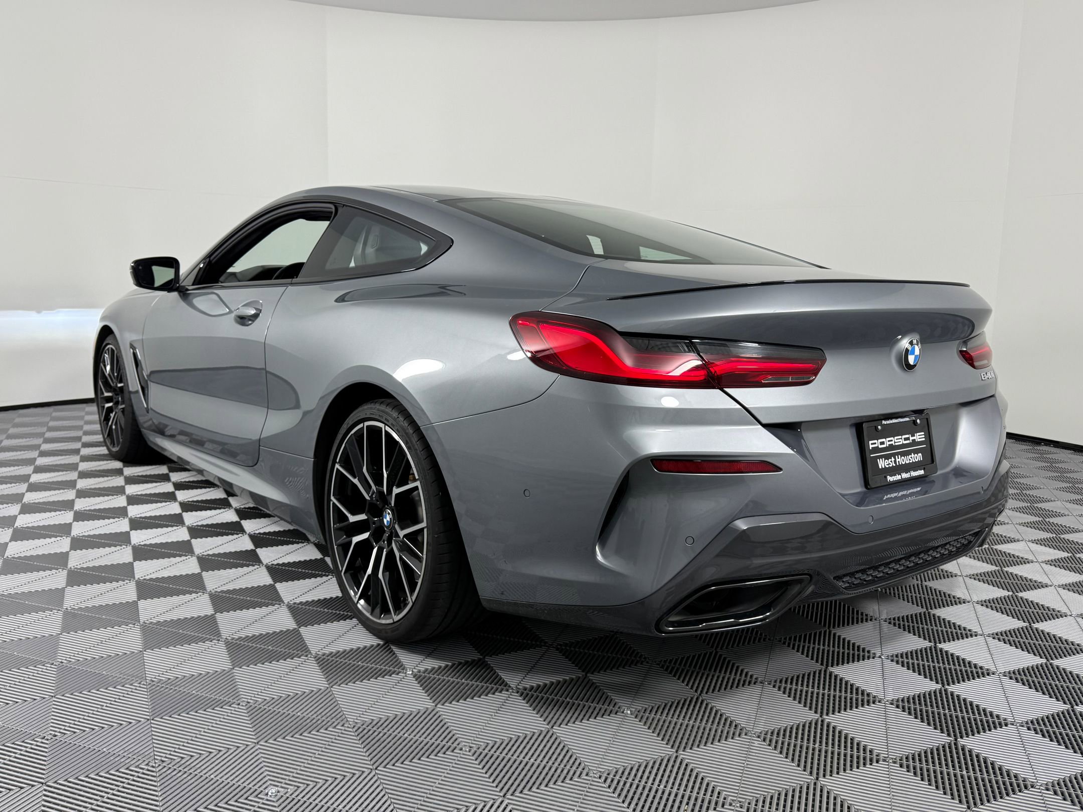 2023 Bmw 840i photo 3