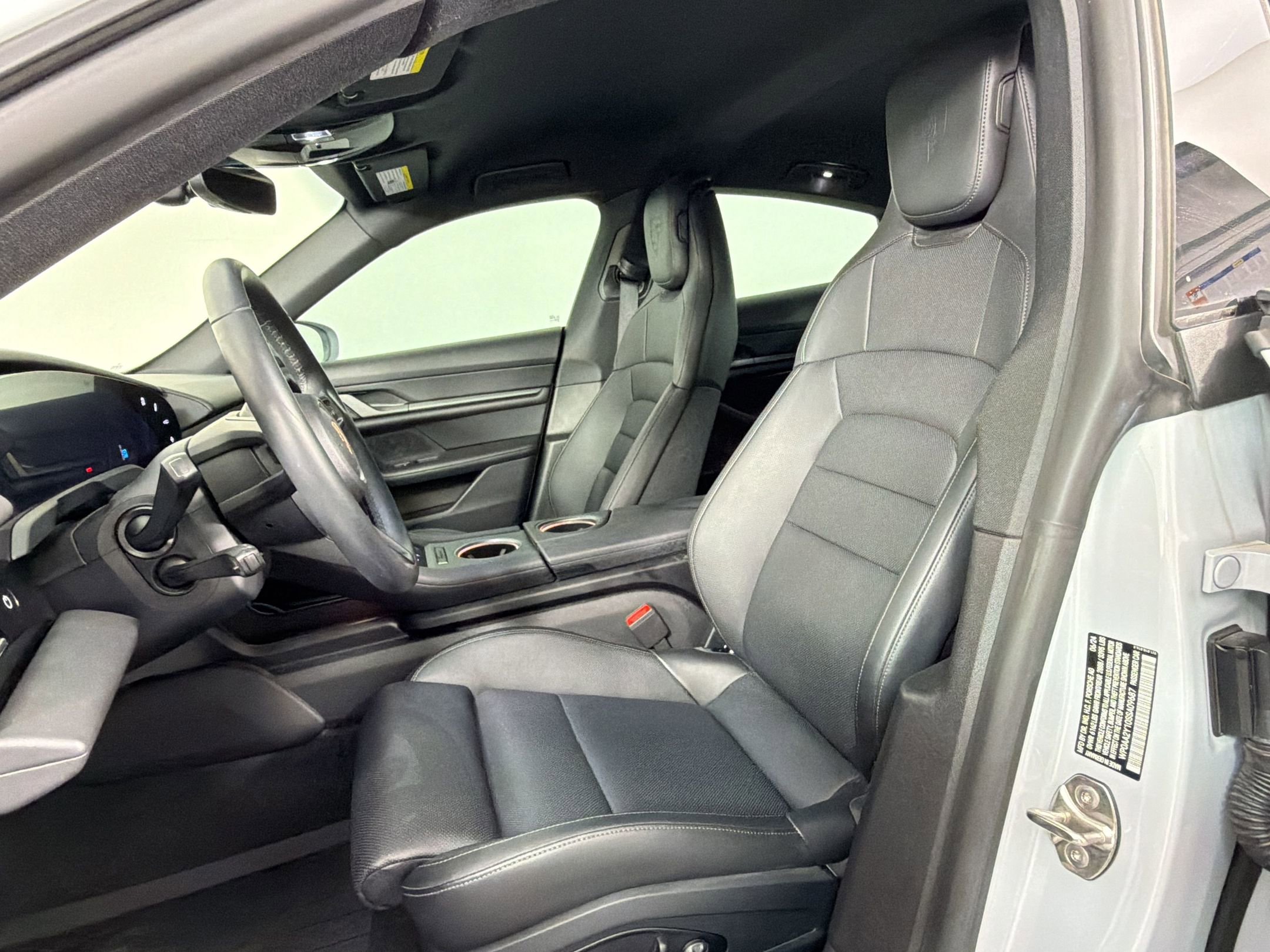 Taycan Sedan