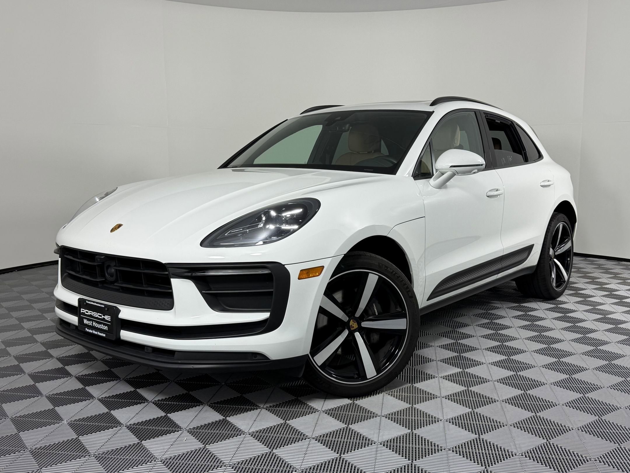 2024 Porsche Macan