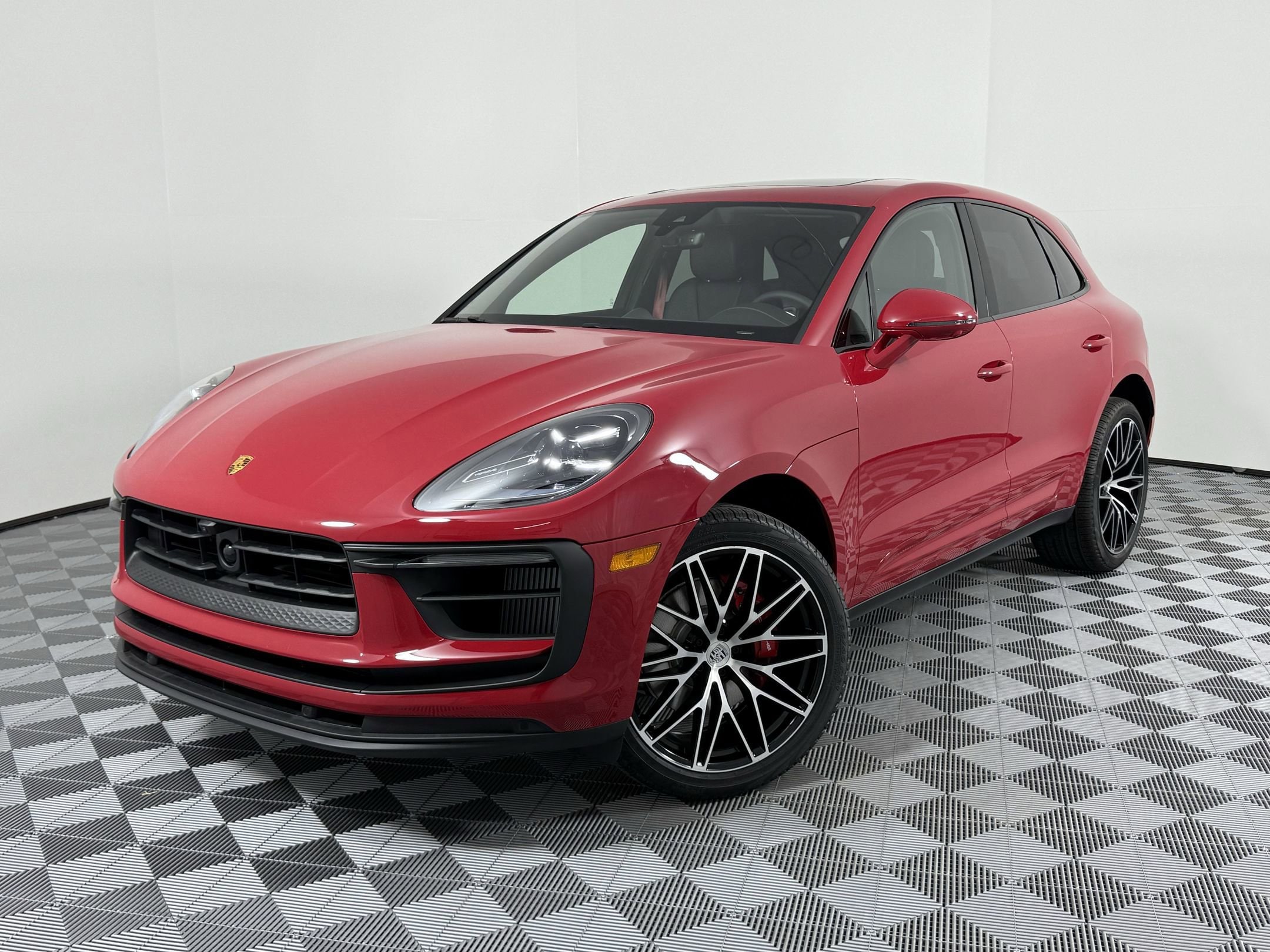 2025 Porsche Macan S