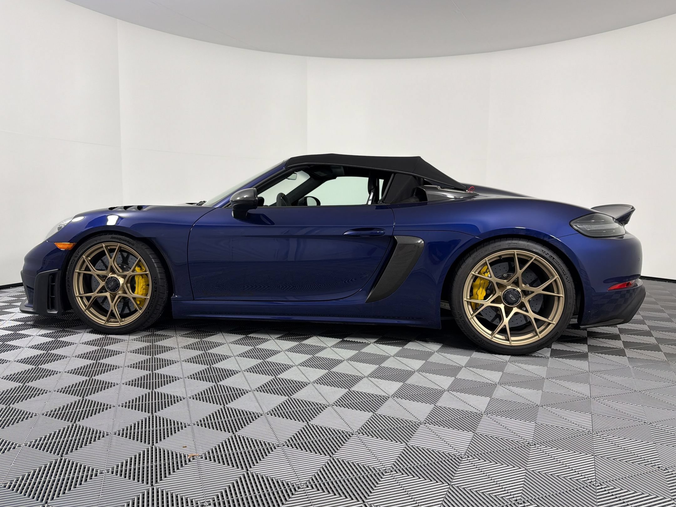 718 Spyder RS Convertible