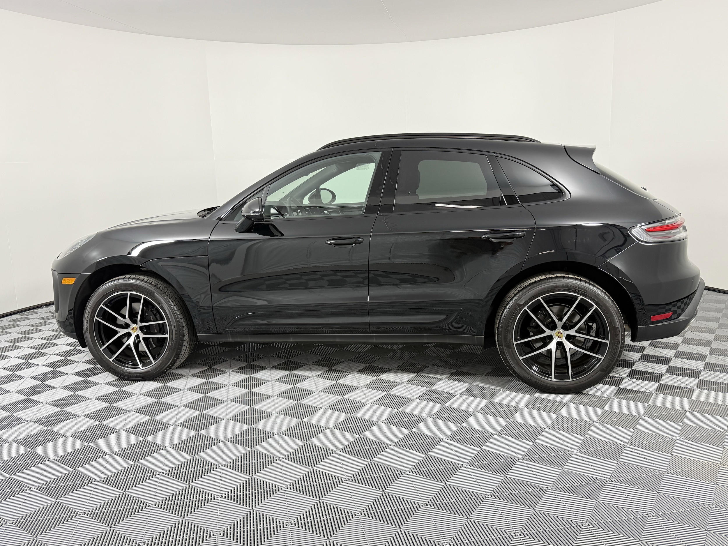 Certified 2025 Porsche Macan Base with VIN WP1AA2A55SLB04278 for sale in Houston, TX