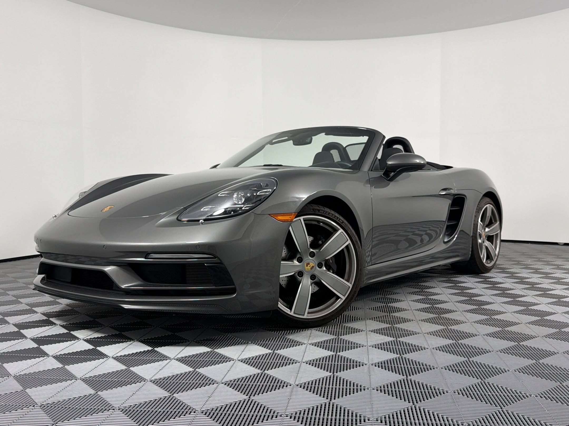 718 Boxster Roadster Convertible
