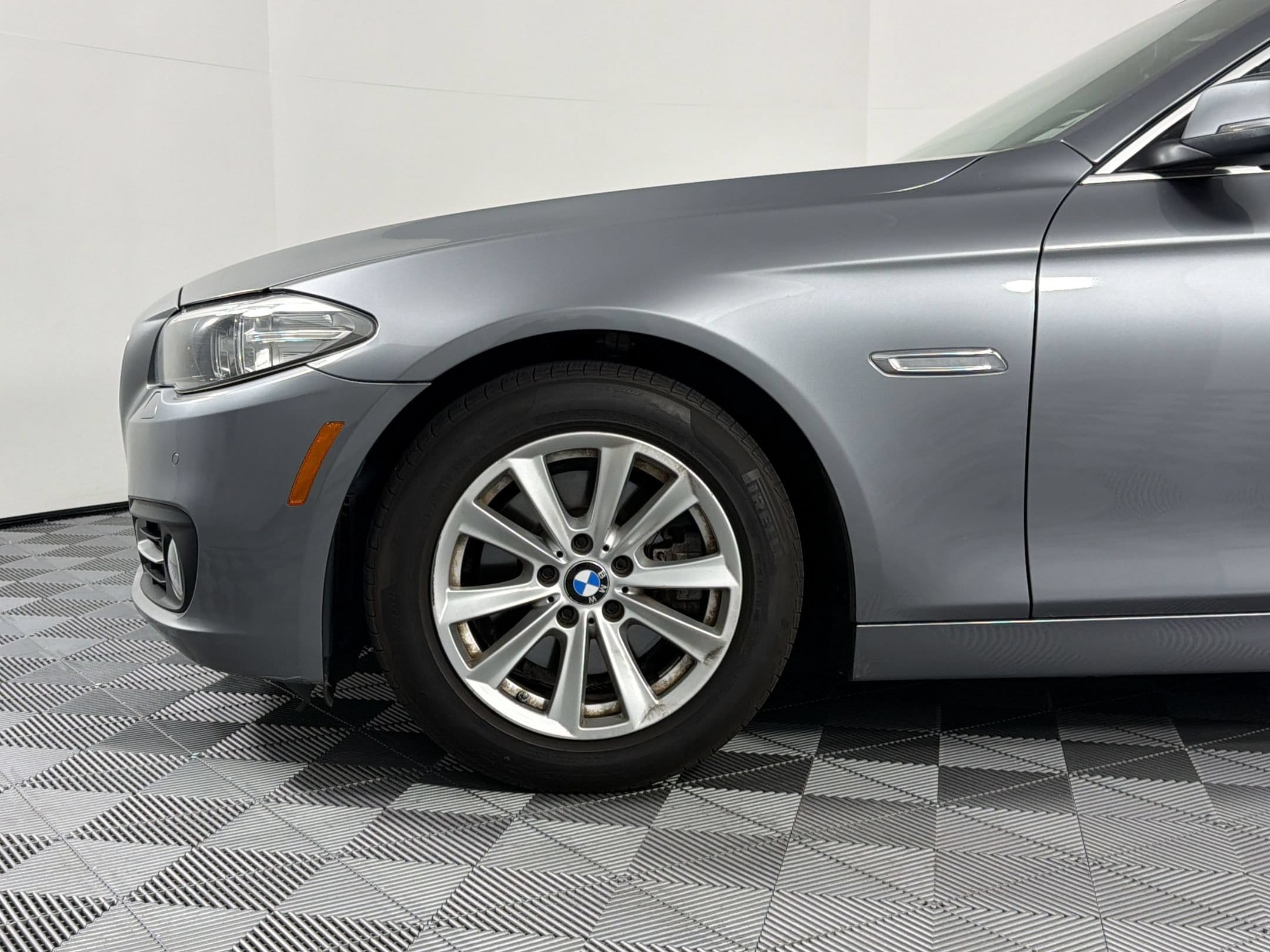 5 Series 528i XDrive Sedan