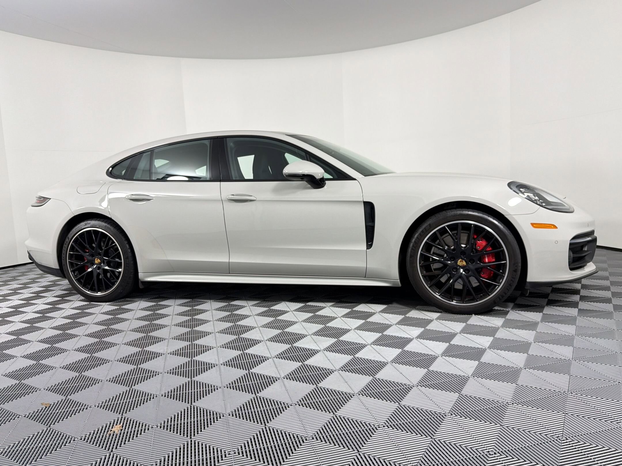 Panamera 4S Hatchback