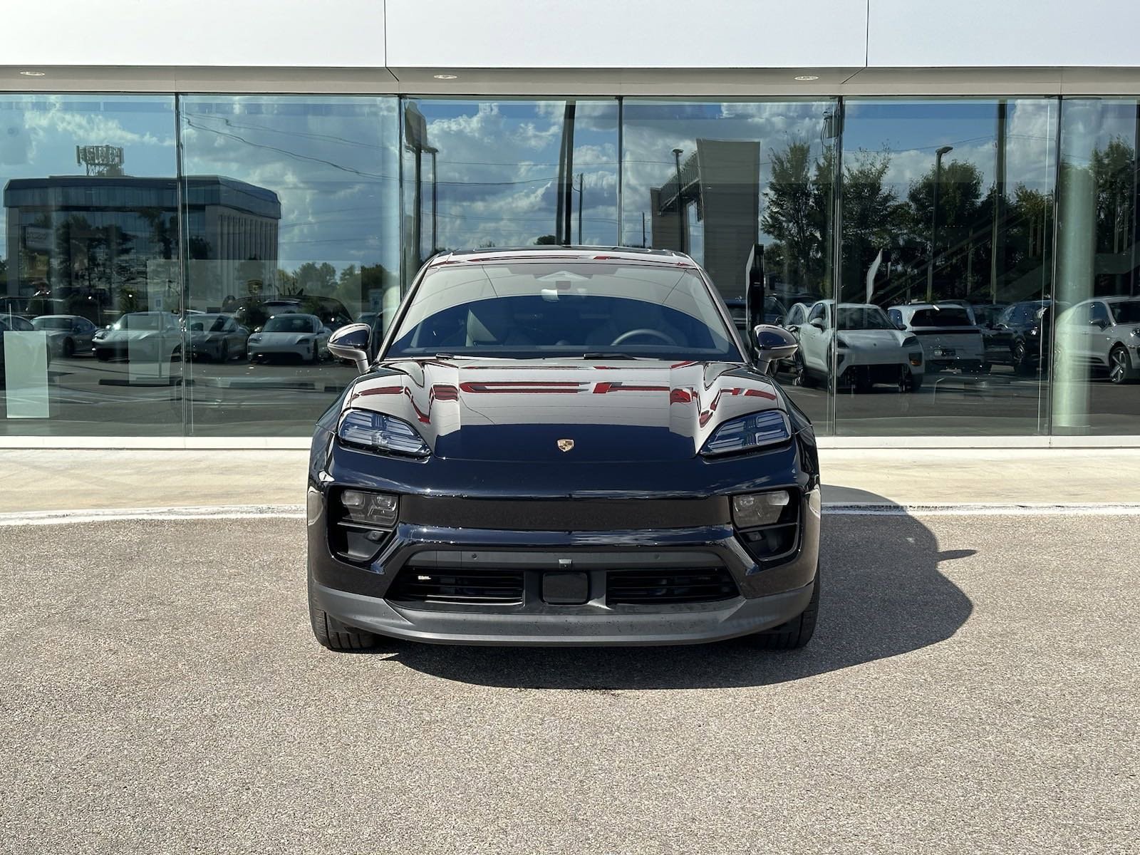 Certified 2024 Porsche Macan Base with VIN WP1AA2XA6RL002967 for sale in Houston, TX