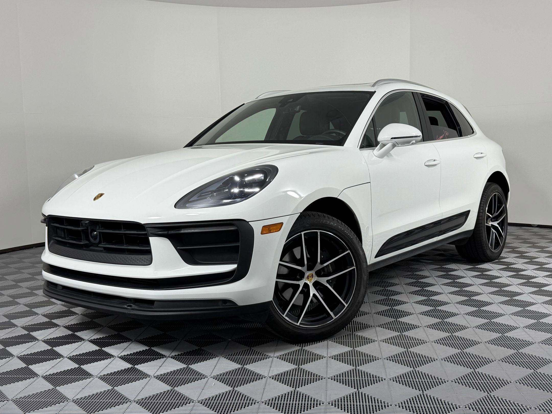 2024 Porsche Macan