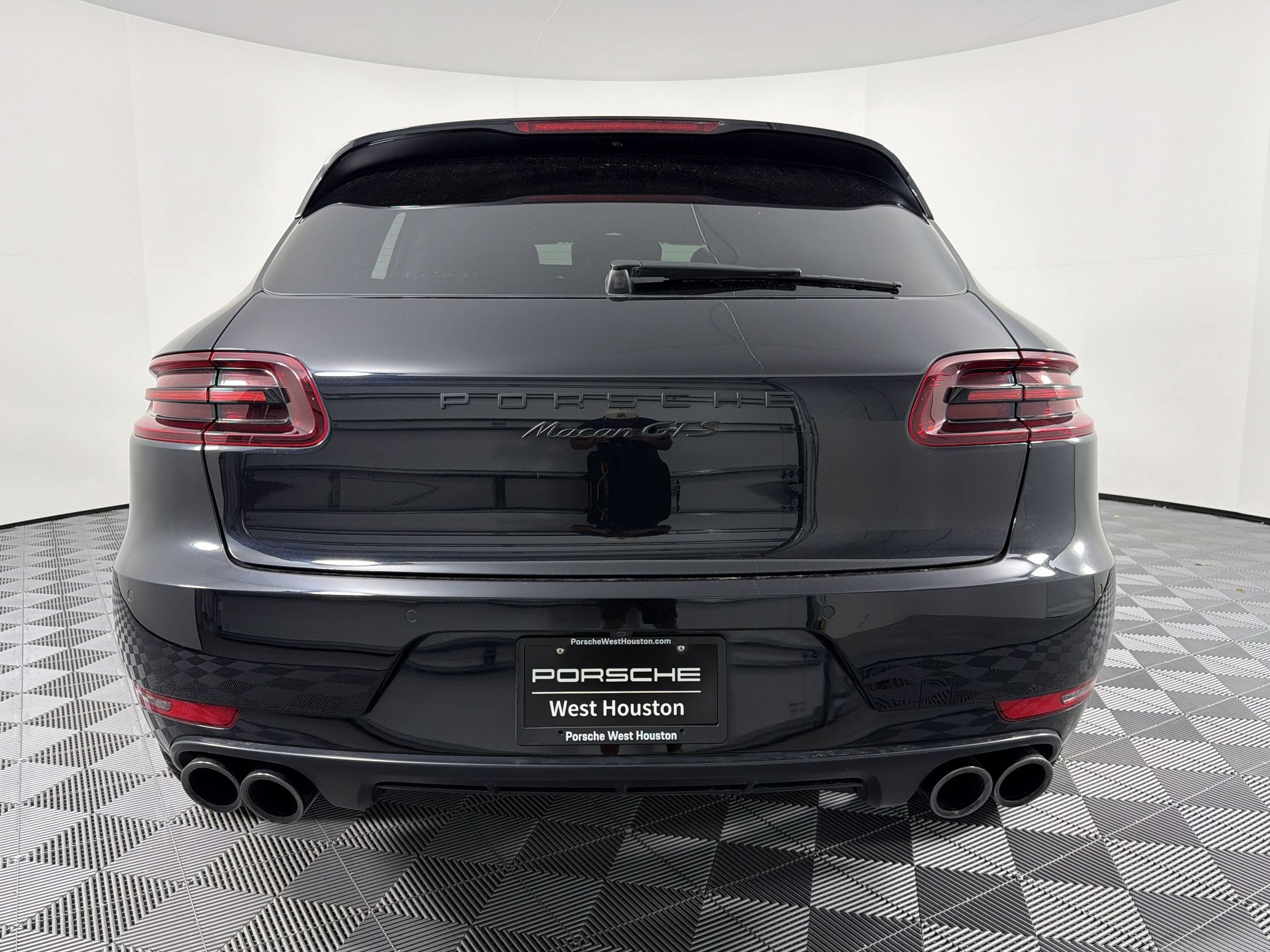 Macan GTS SUV