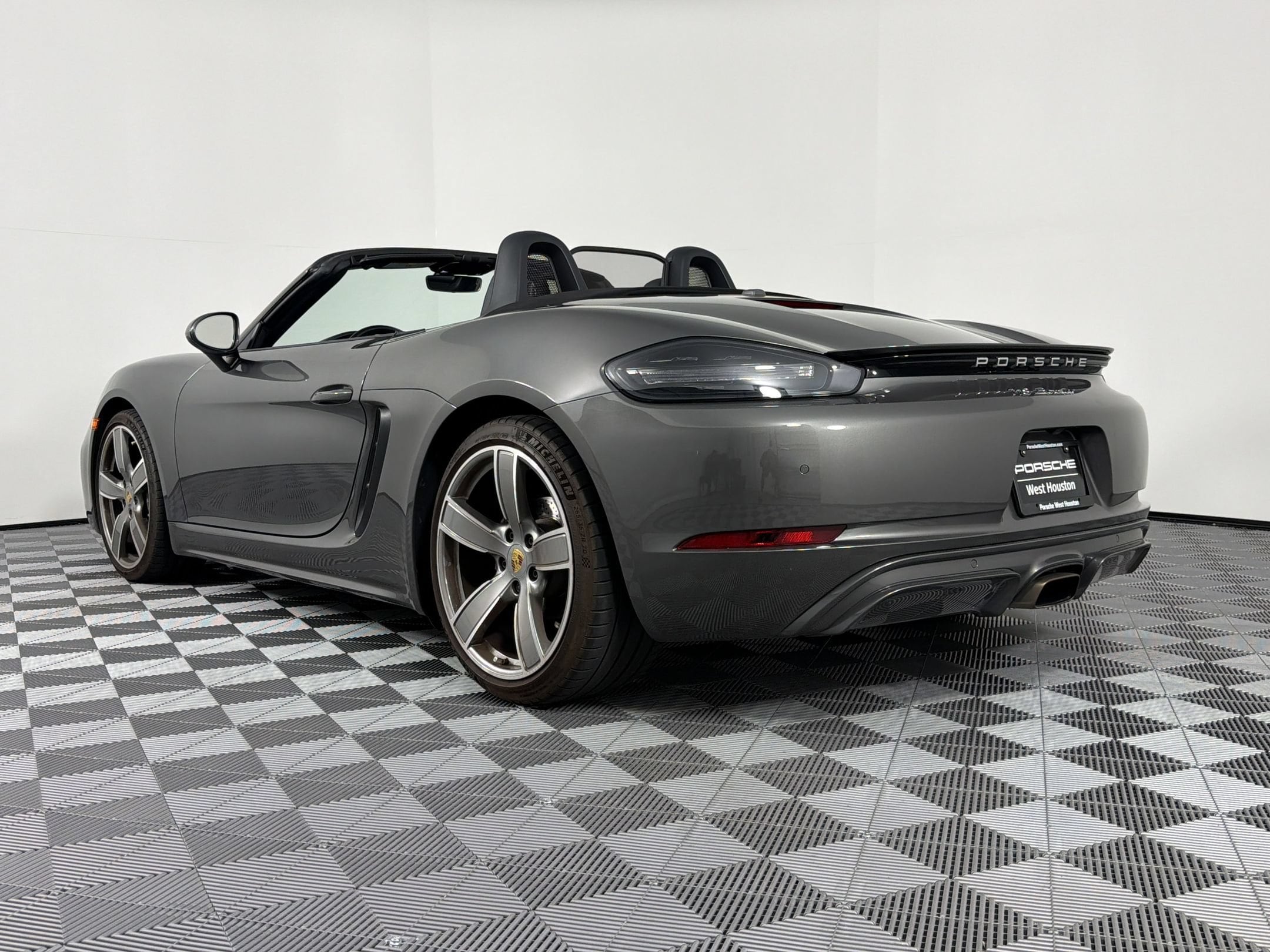 718 Boxster Roadster Convertible