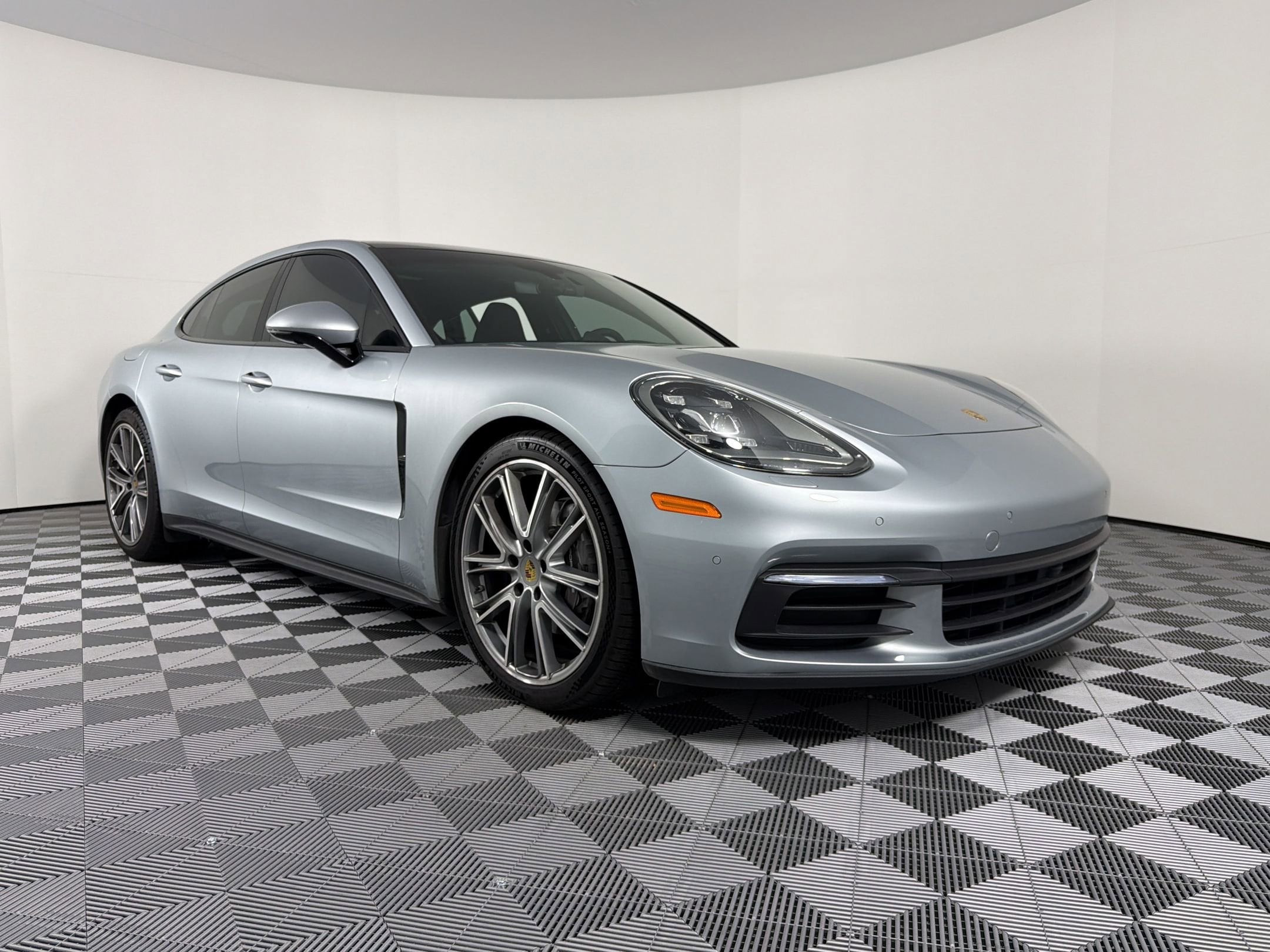 Panamera Sedan