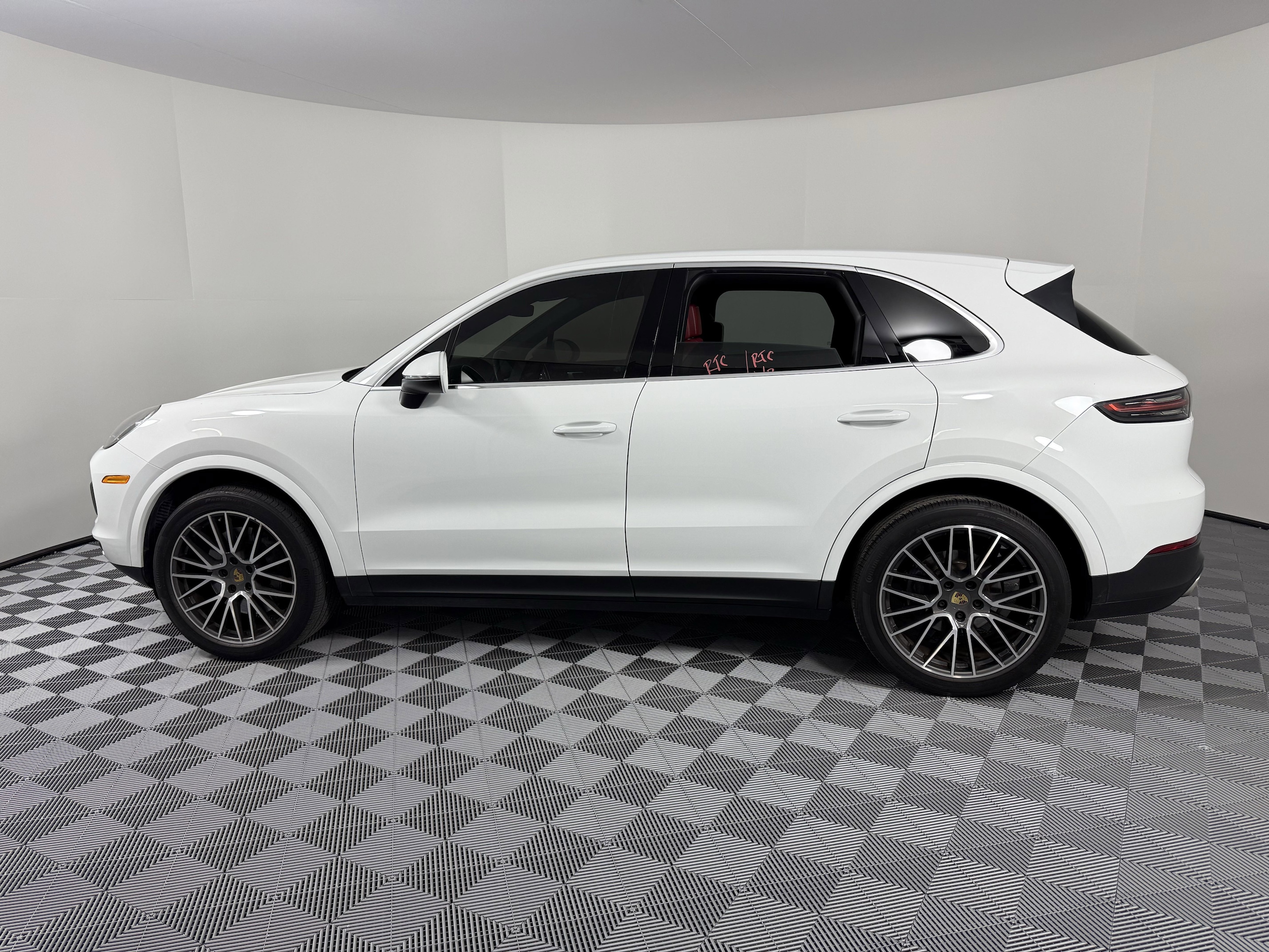 Certified 2022 Porsche Cayenne Platinum Edition with VIN WP1AA2AY6NDA05963 for sale in Houston, TX