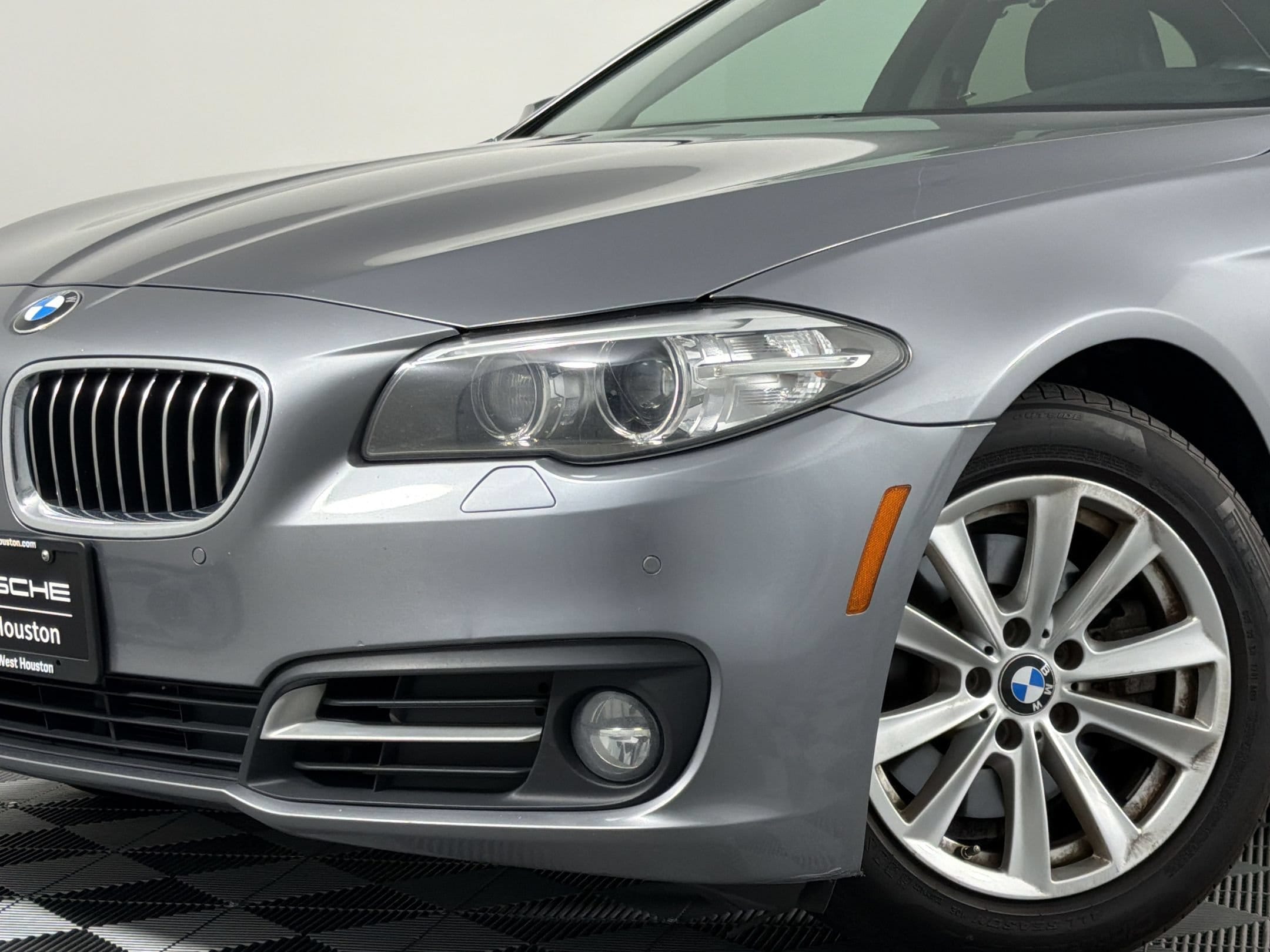 5 Series 528i XDrive Sedan