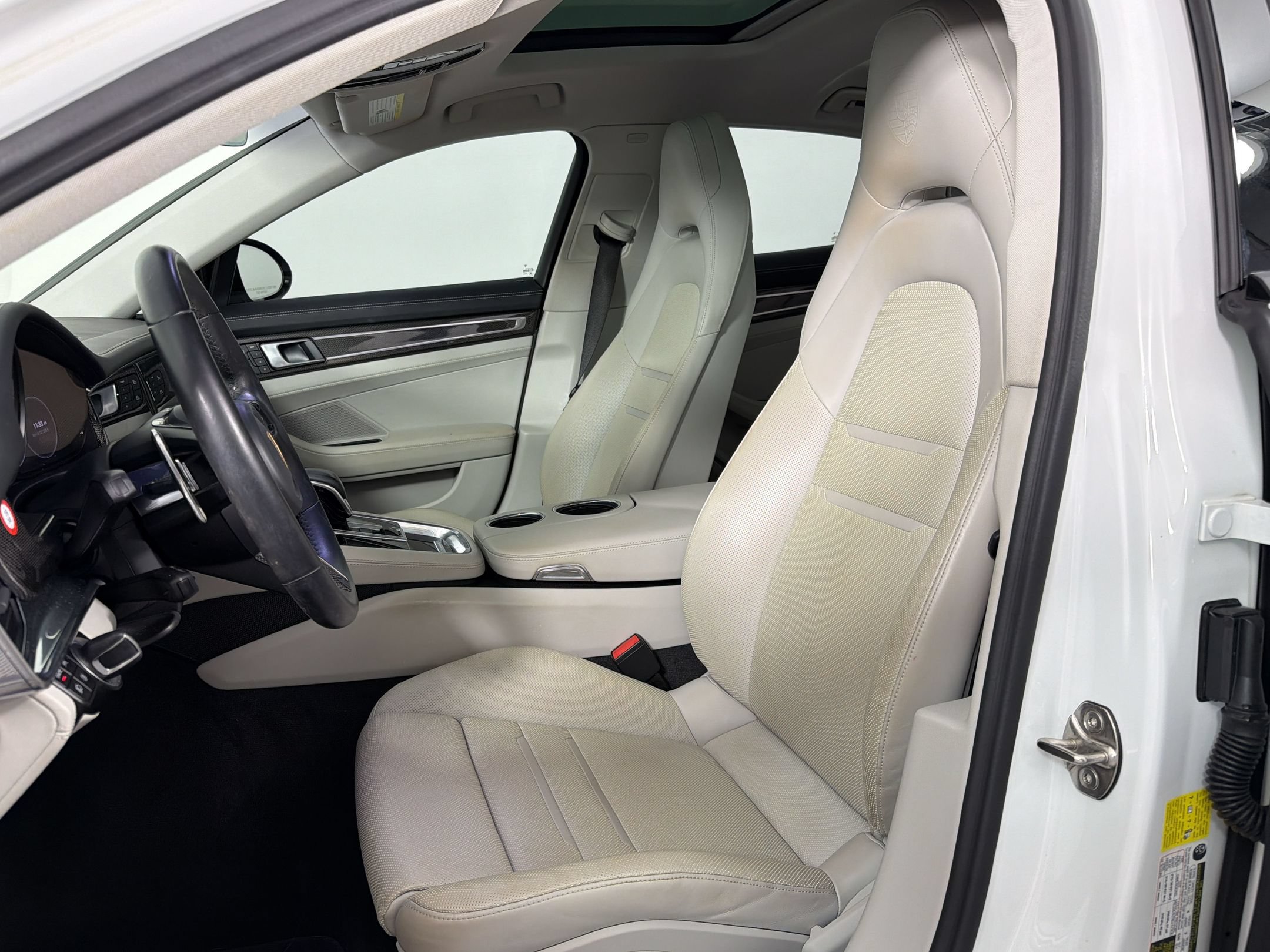 Panamera Platinum Edition Hatchback