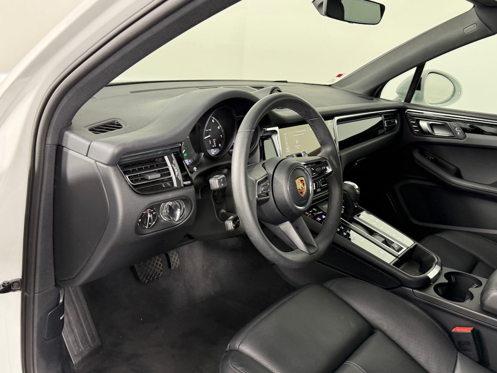 Certified 2025 Porsche Macan  SUV