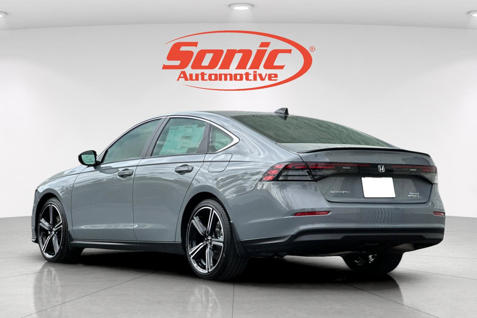 2025 Honda Accord Hybrid Sport photo 3