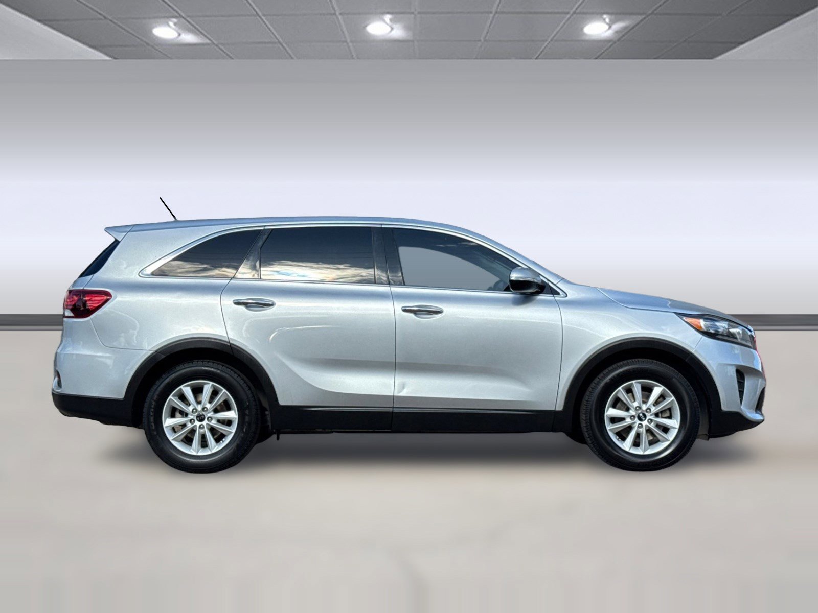2019 Kia Sorento 3.3L LX photo 6