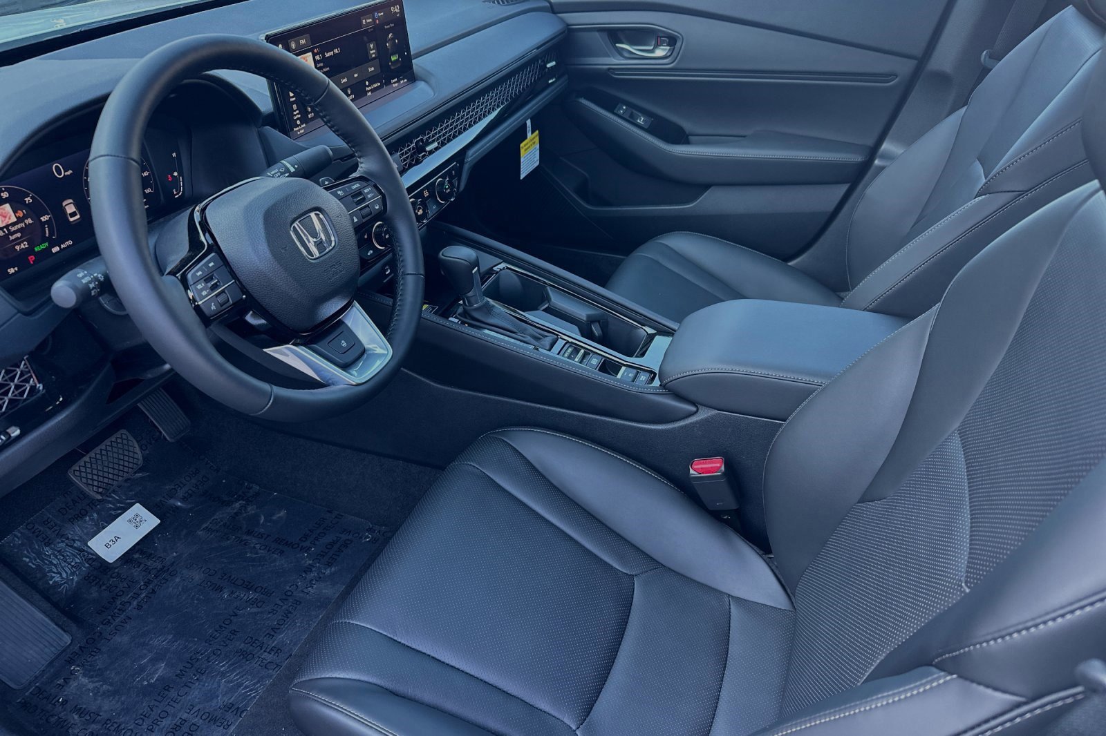 2025 Honda Accord Hybrid Touring photo 3