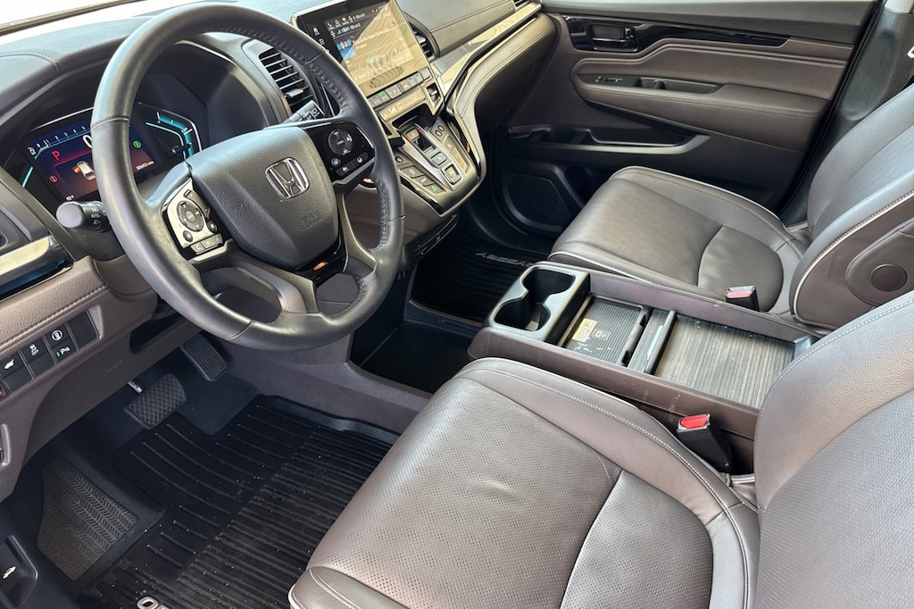 Certified 2023 Honda Odyssey Elite Van