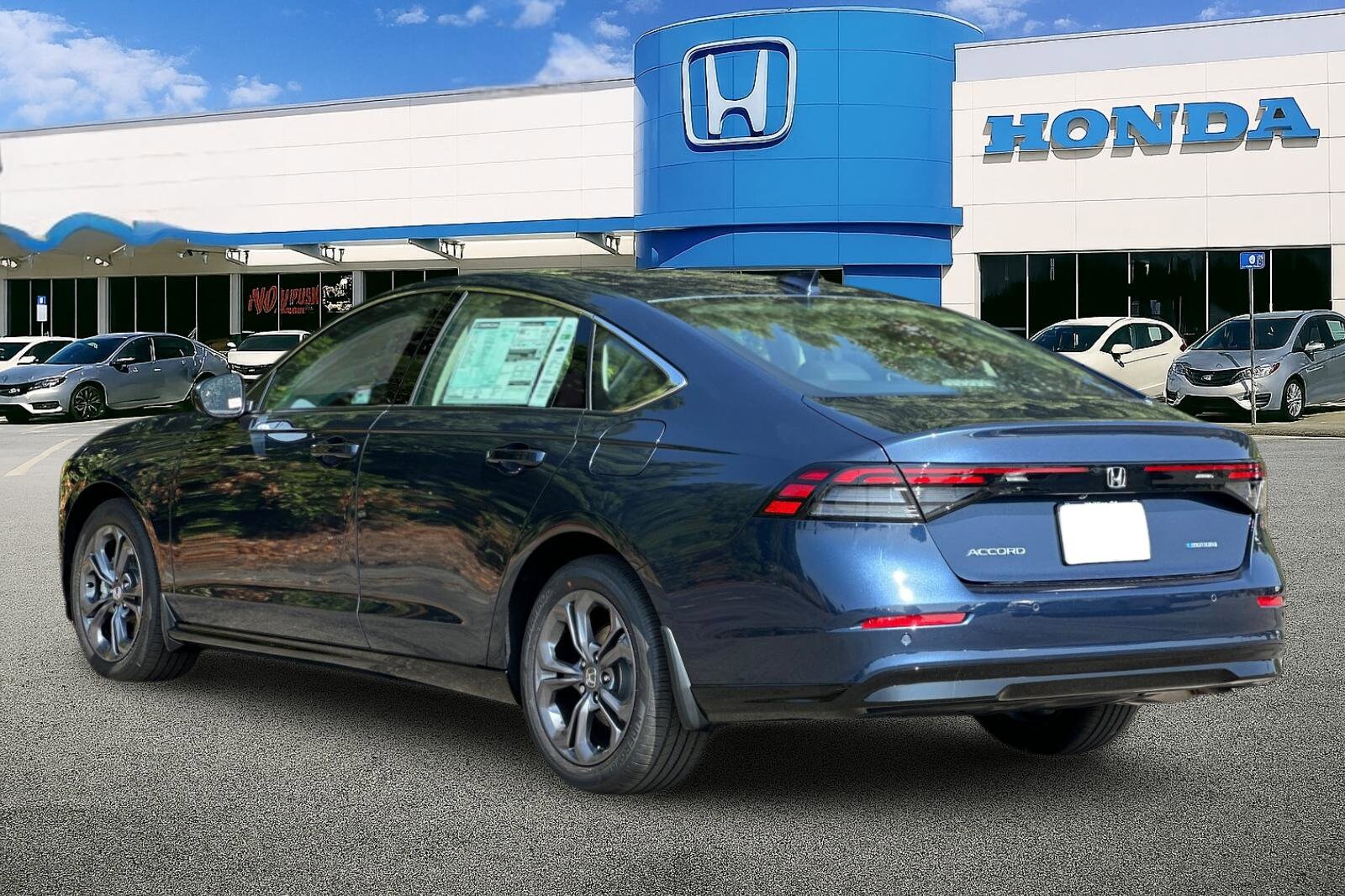 2025 Honda Accord Hybrid EX-L photo 3