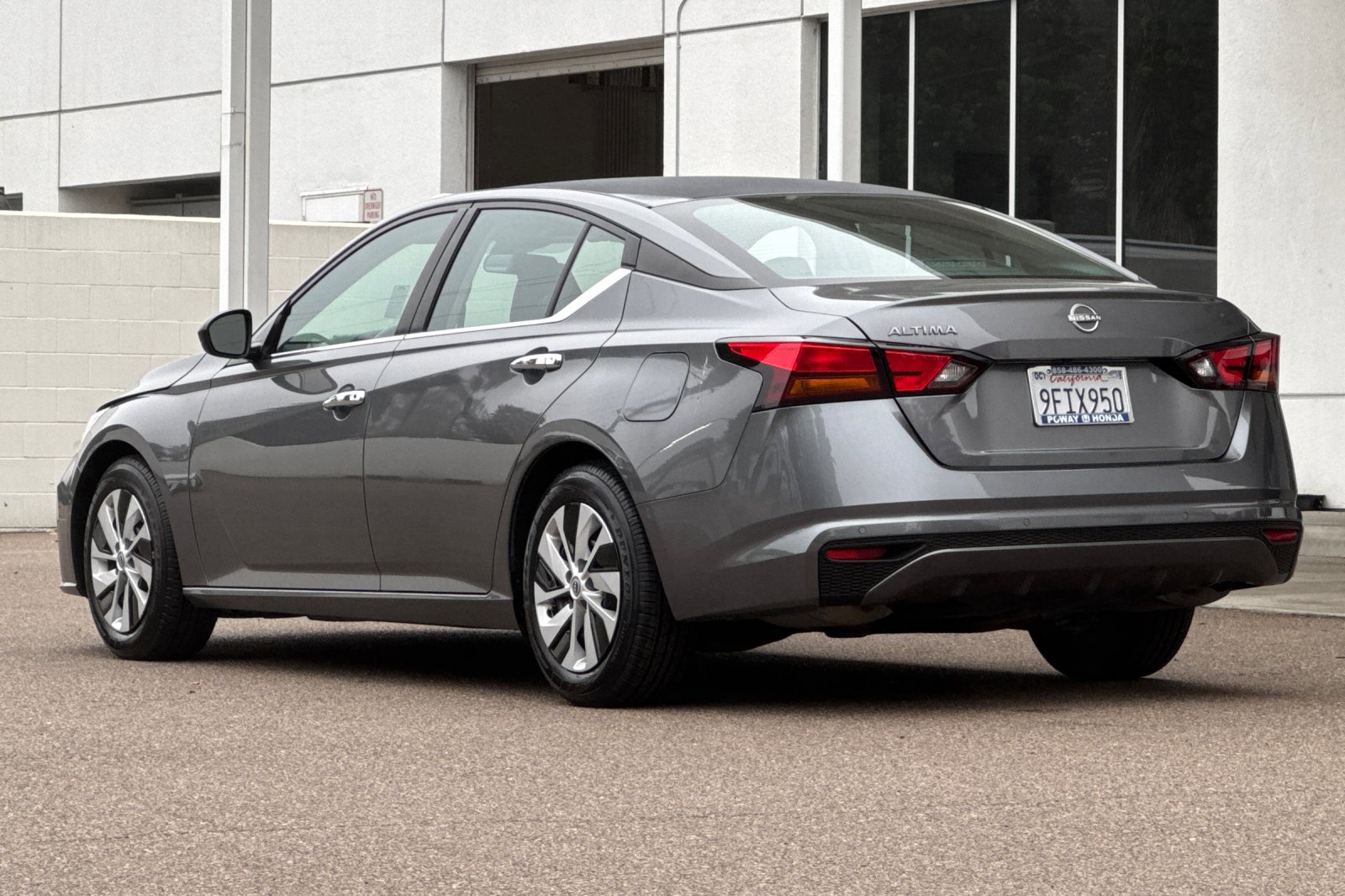 2024 Nissan Altima 2.5 S photo 3