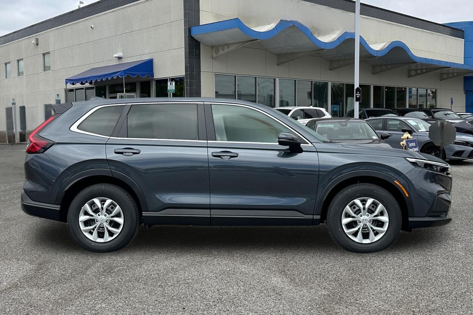 CR-V LX SUV
