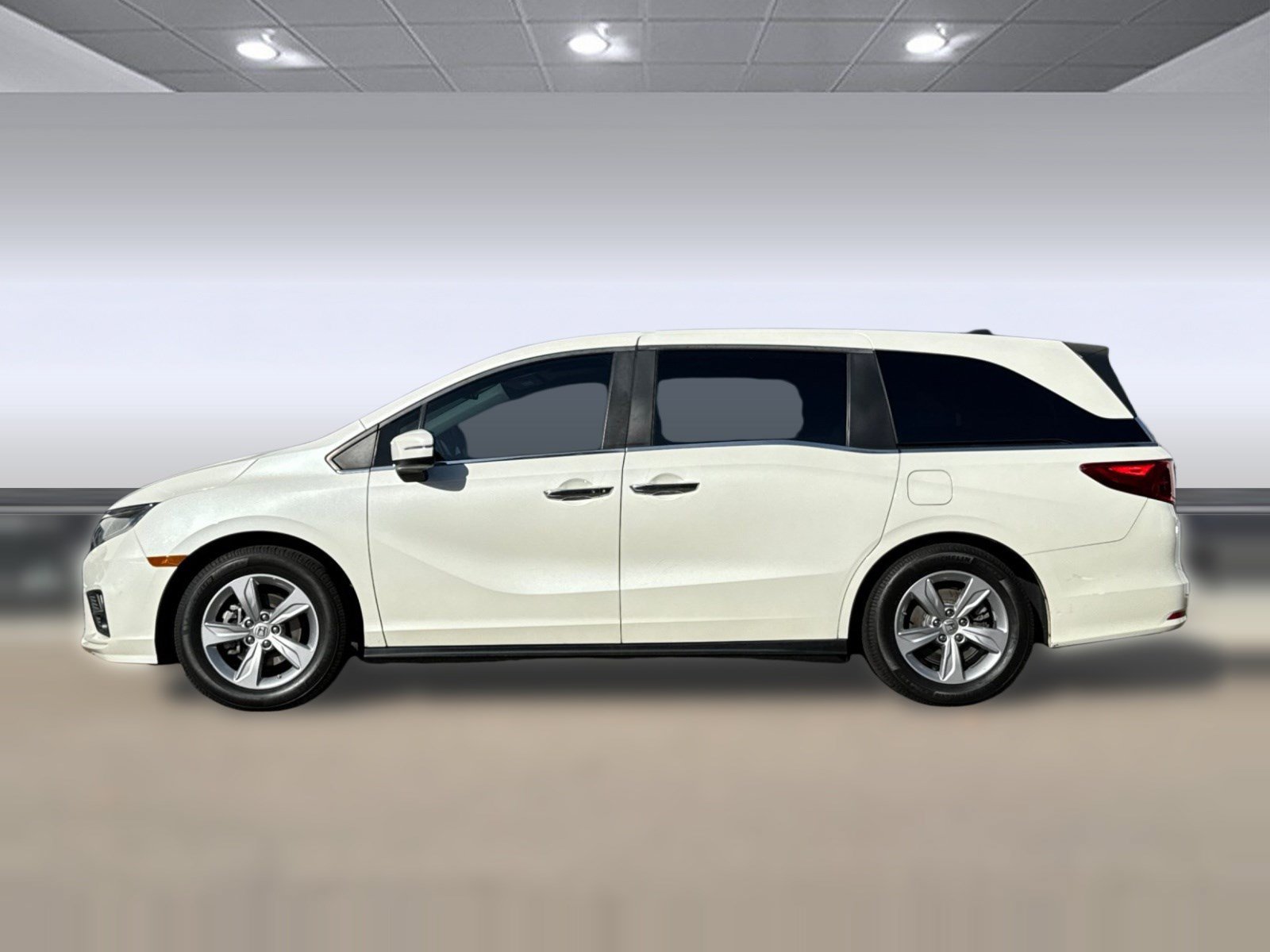 Used 2018 Honda Odyssey EX-L with VIN 5FNRL6H73JB107632 for sale in Poway, CA