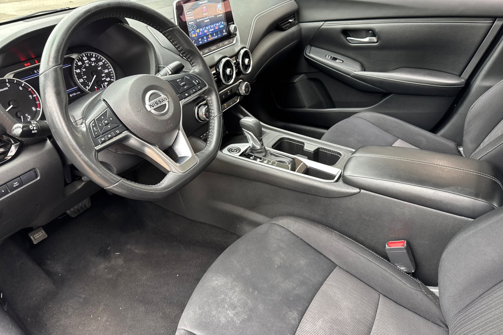 2023 Nissan Sentra SV photo 4