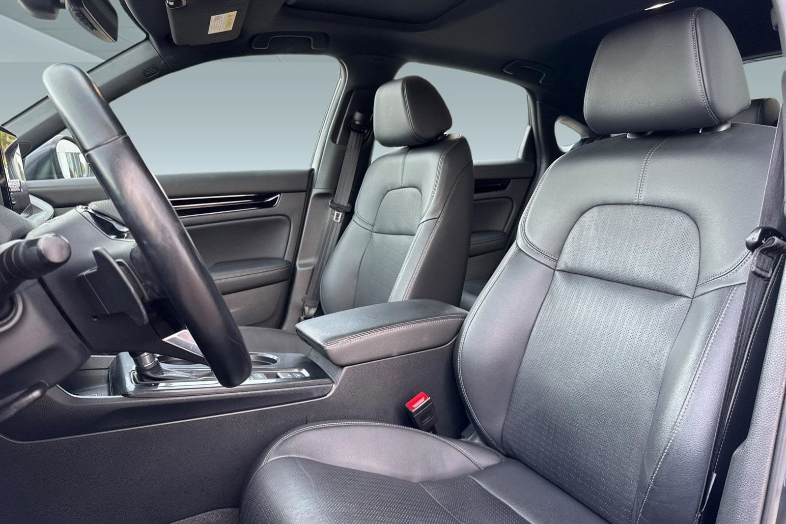 2023 Honda Civic Sport Touring photo 4