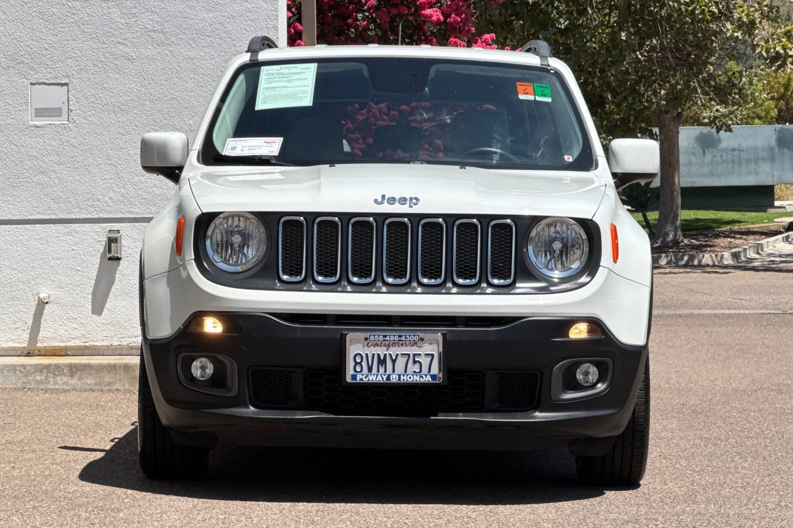 Renegade Latitude FWD SUV