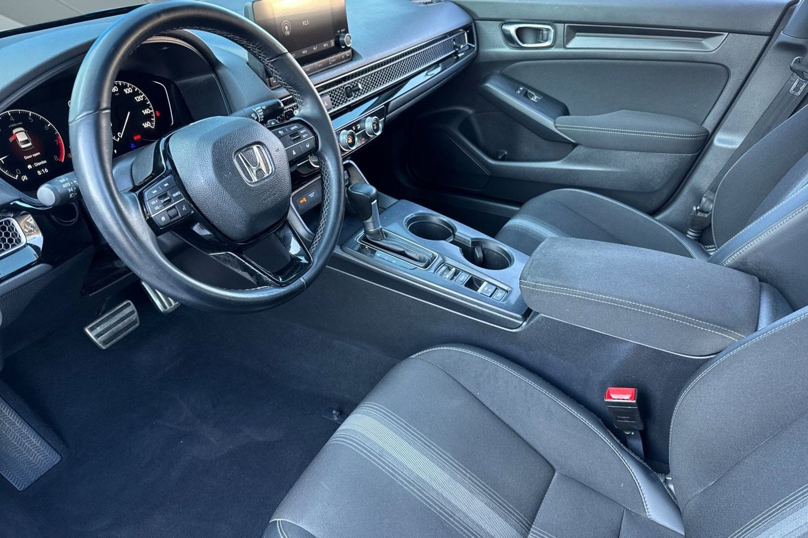 2022 Honda Civic Sport photo 4