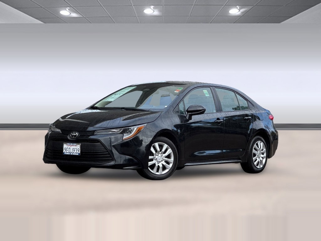 Used 2023 Toyota Corolla LE Sedan