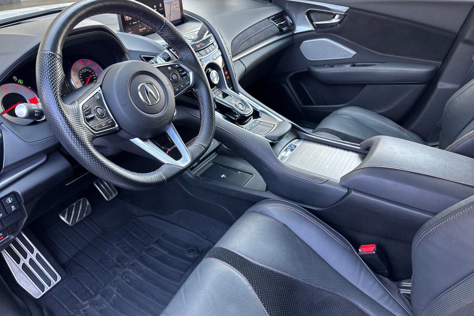 2022 Acura RDX A-Spec Advance photo 4