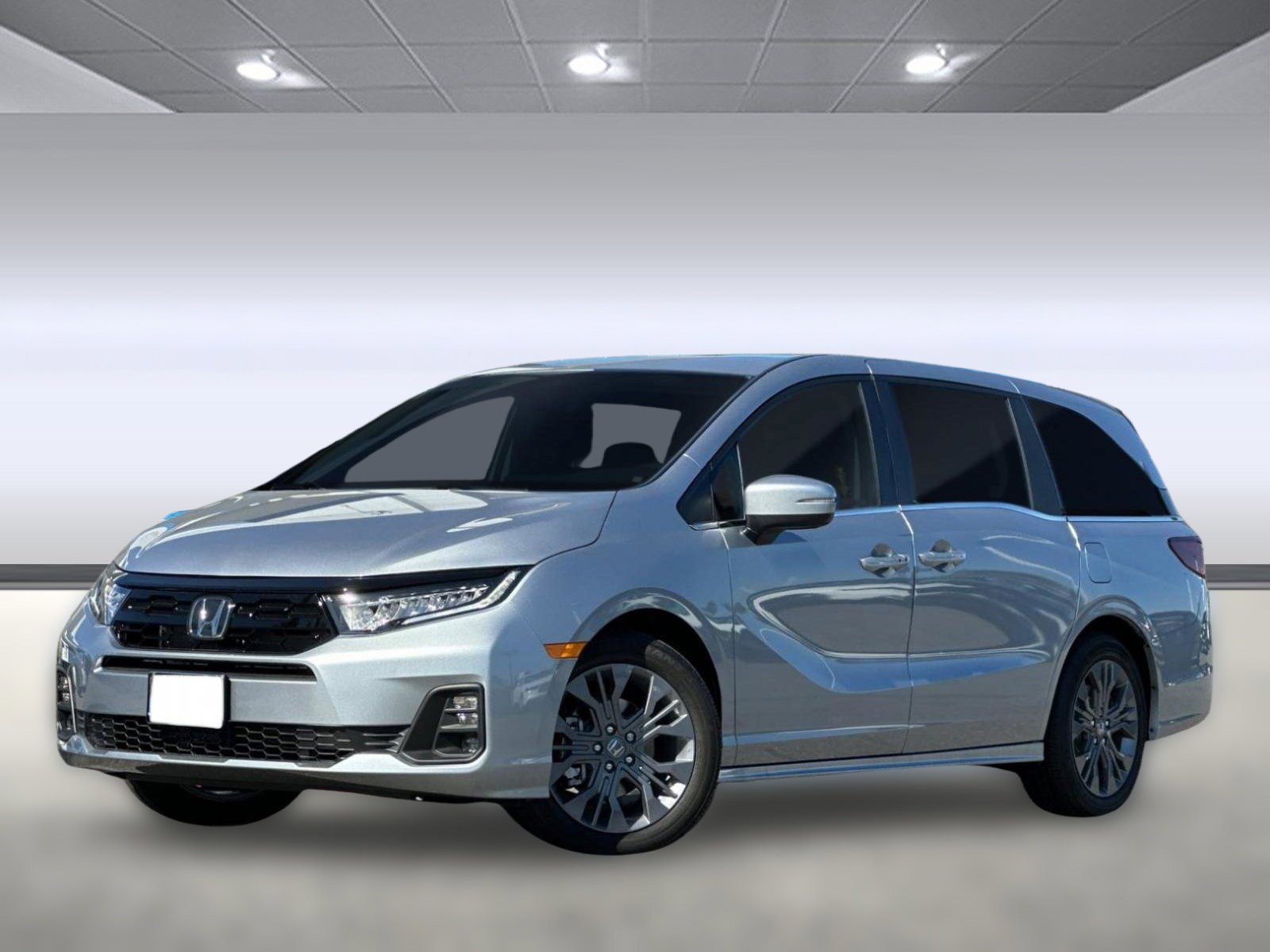 2026 Honda Odyssey Touring photo 2