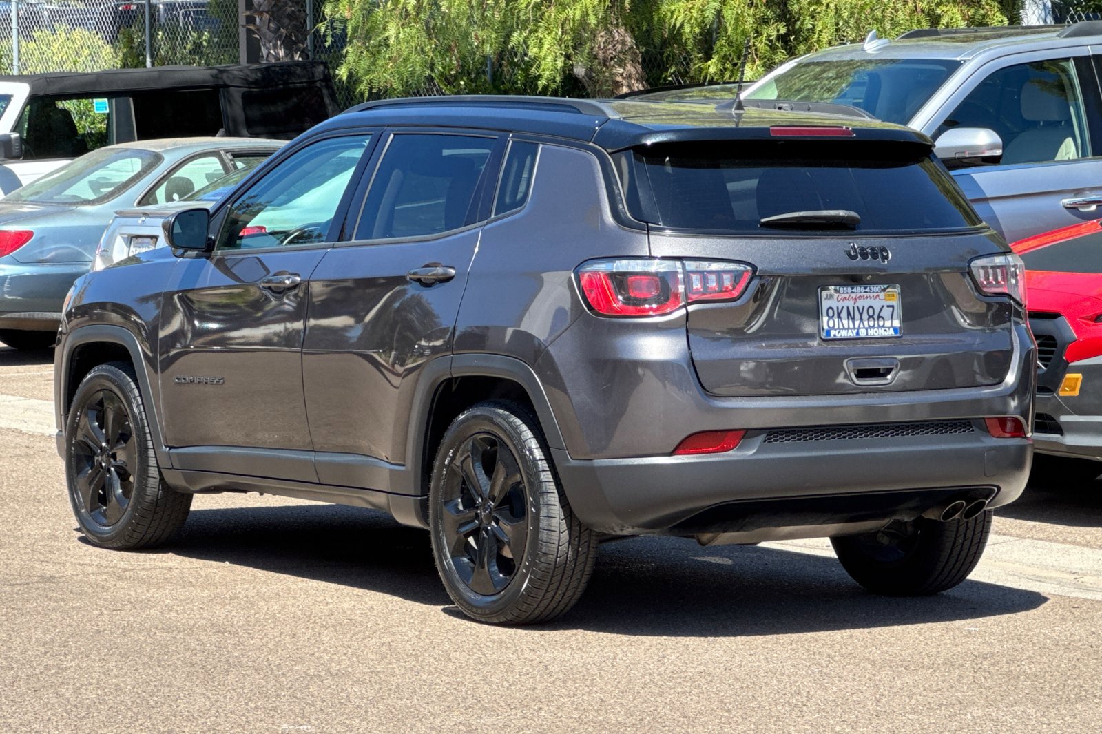 2019 Jeep Compass Latitude photo 2