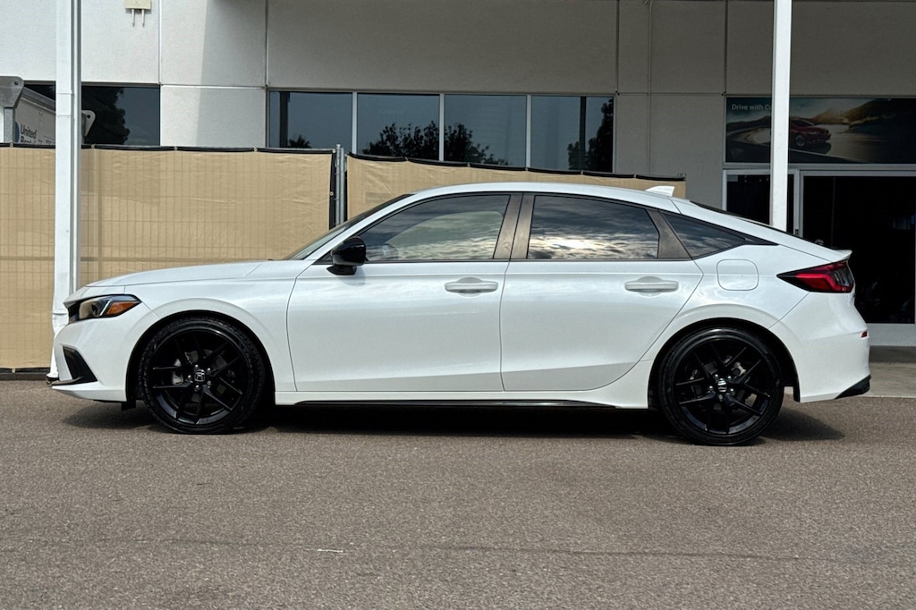 Used 2024 Honda Civic Sport Hatchback