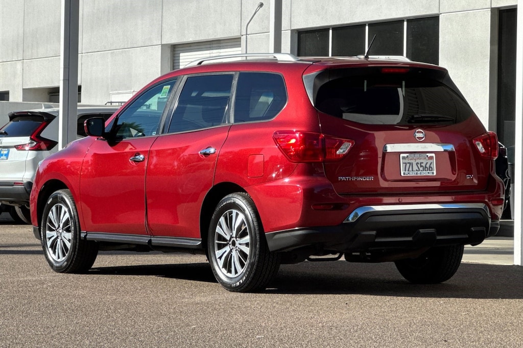 Used 2017 Nissan Pathfinder SV SUV