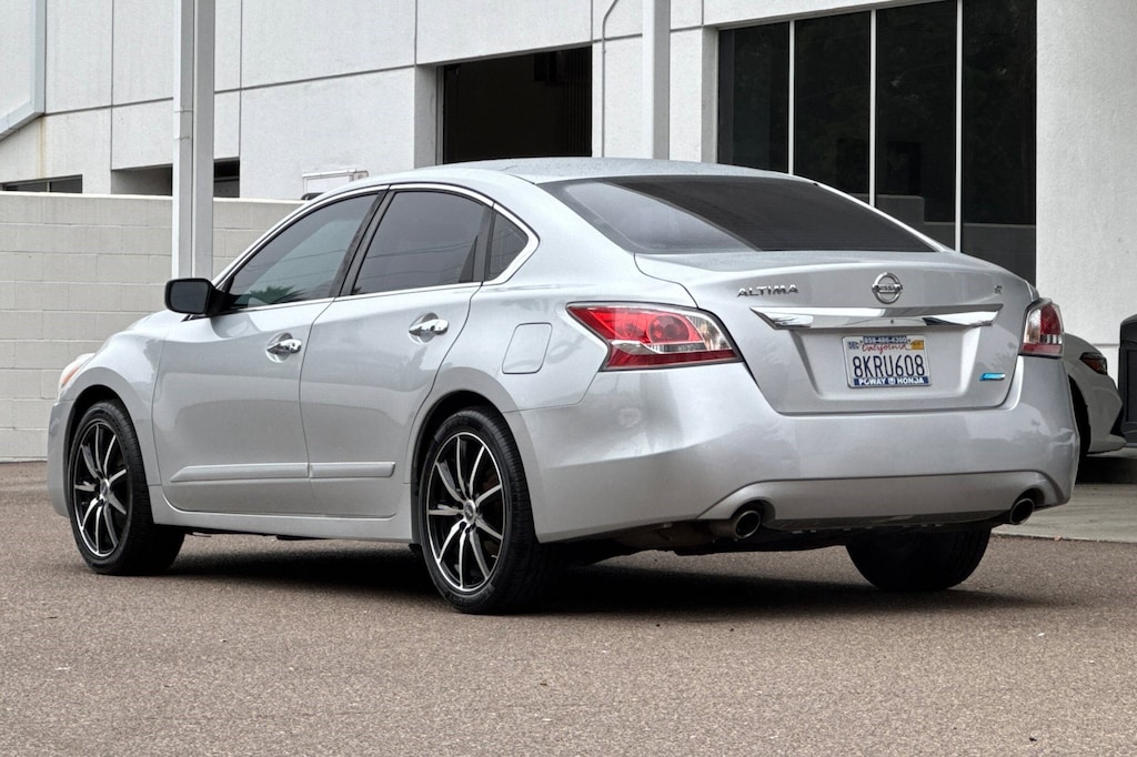 Used 2014 Nissan Altima 2.5 S Sedan