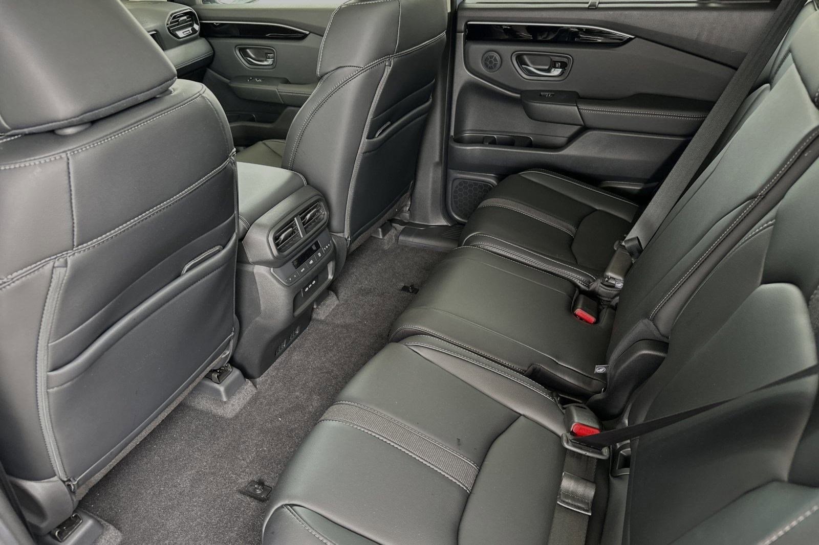 2025 Honda Pilot Touring - Photo 20