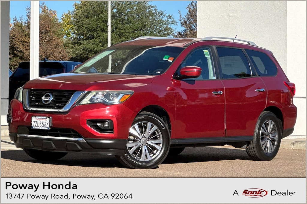 Used 2017 Nissan Pathfinder SV SUV