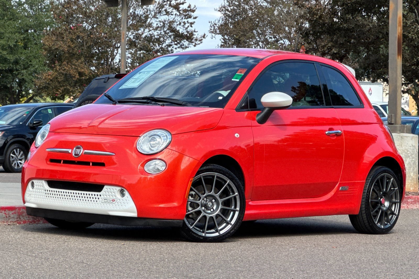 2015 Fiat 500e photo 2