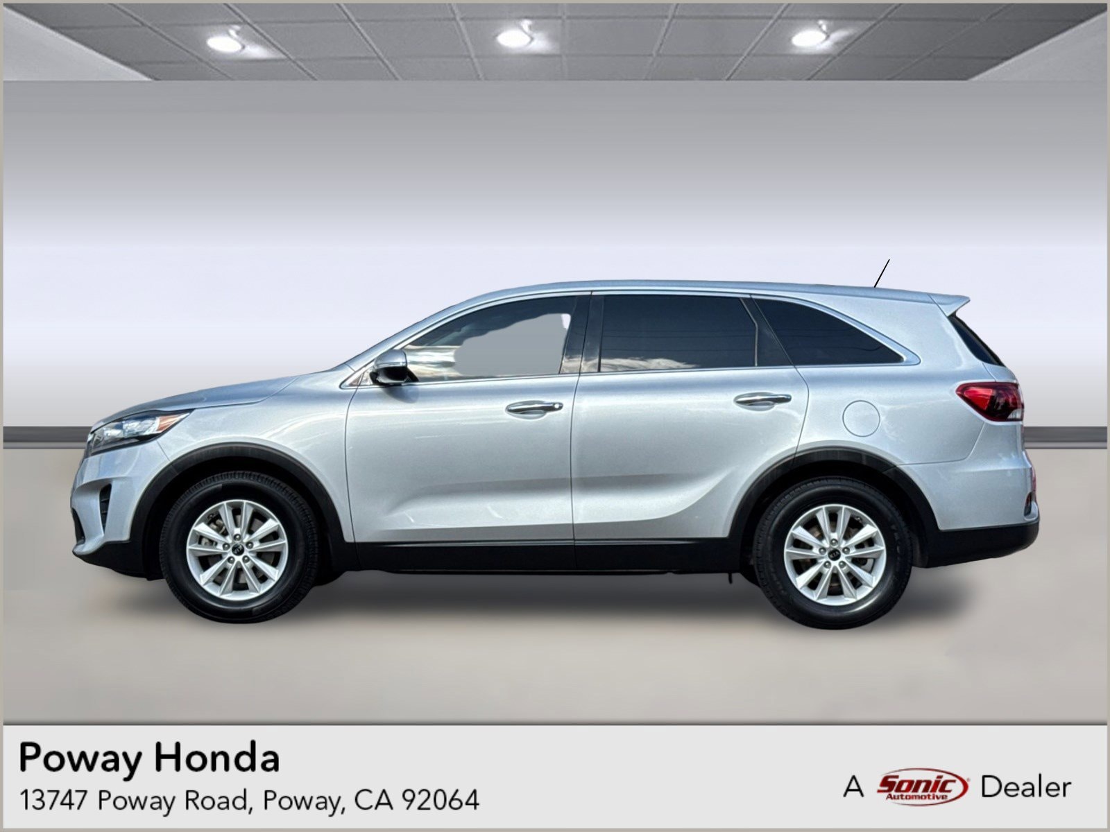 2019 Kia Sorento 3.3L LX photo 1