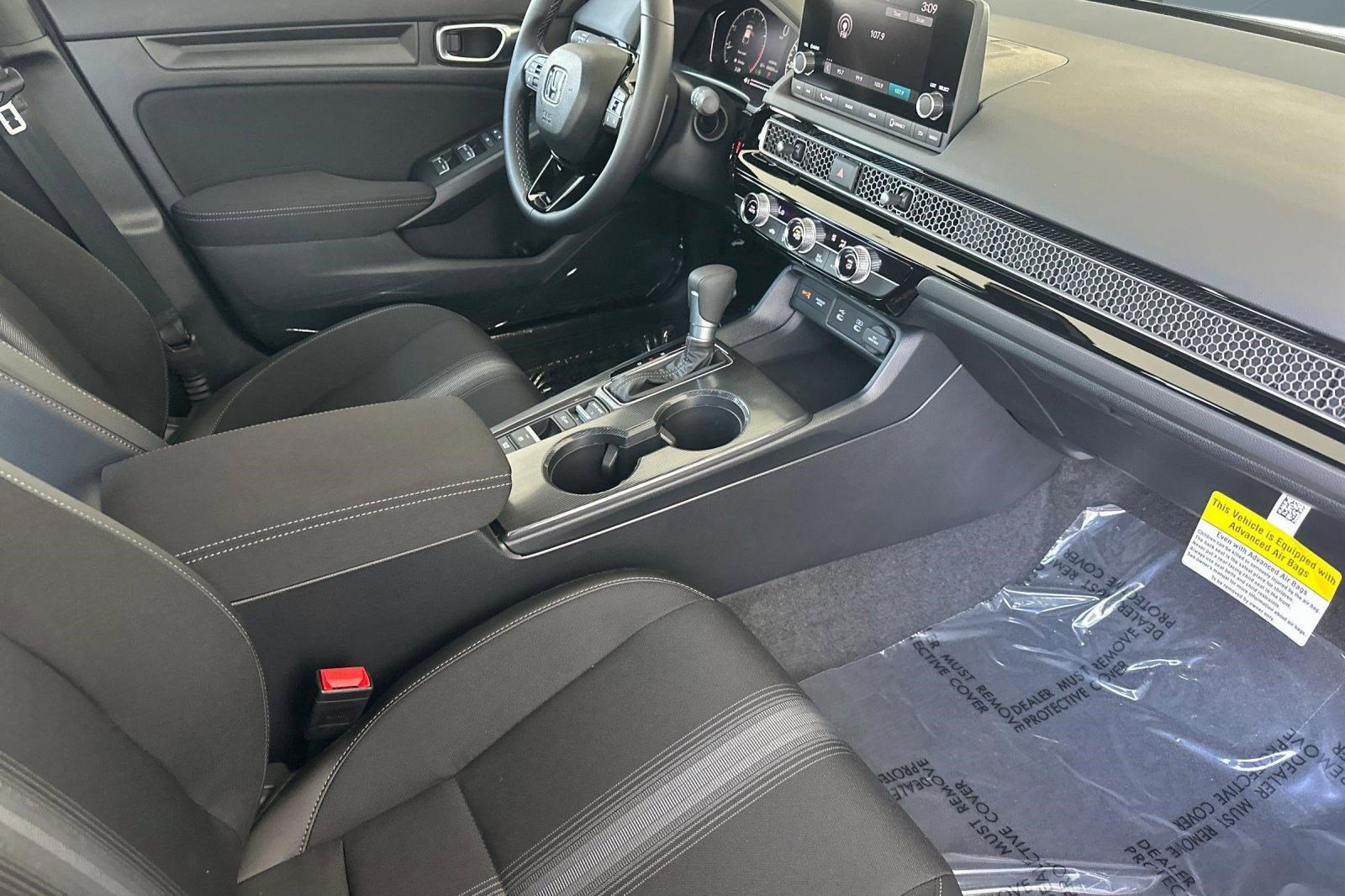 2026 Honda Civic Hatchback Sport - Photo 26