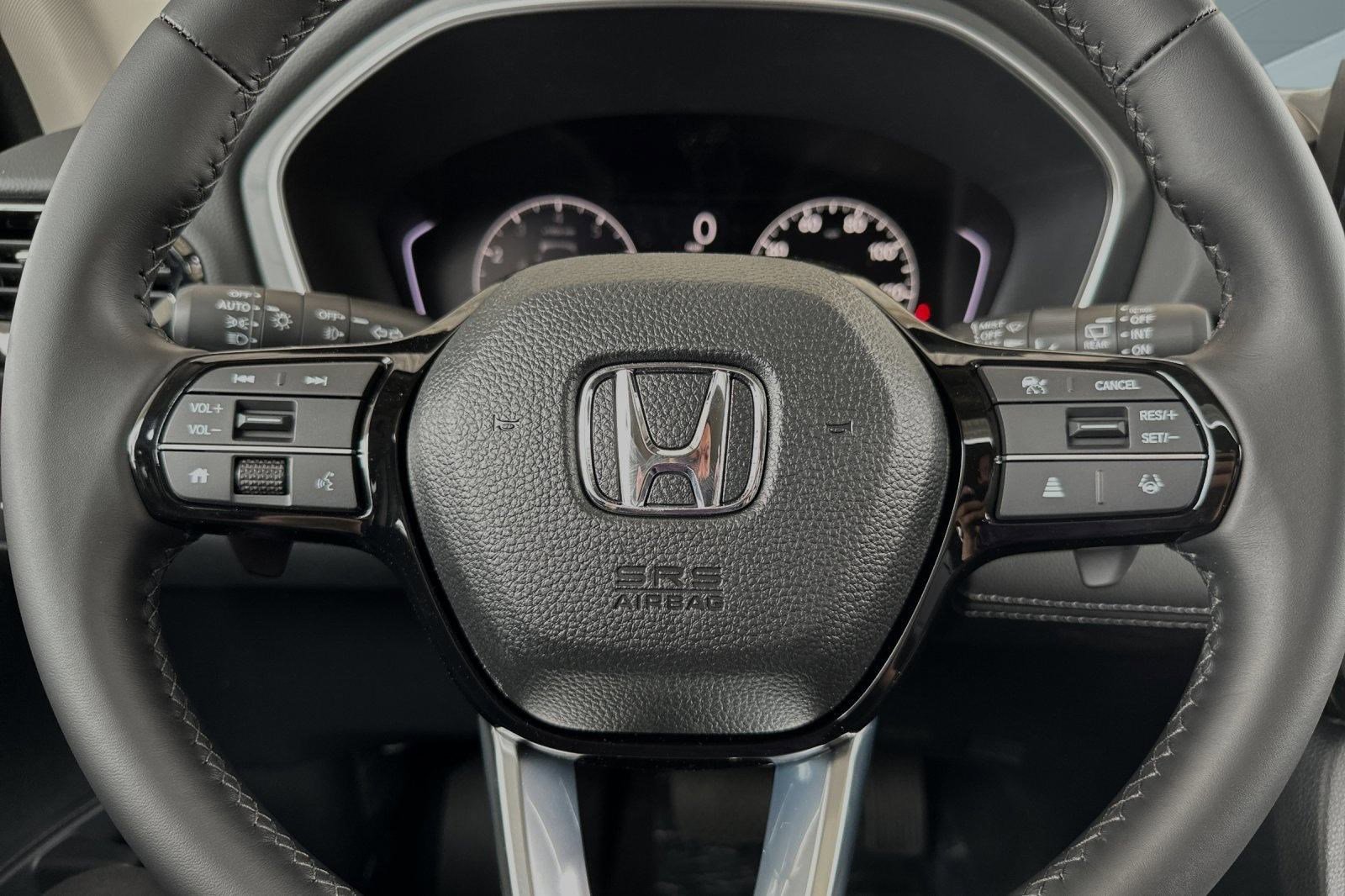 2025 Honda Pilot Touring - Photo 16