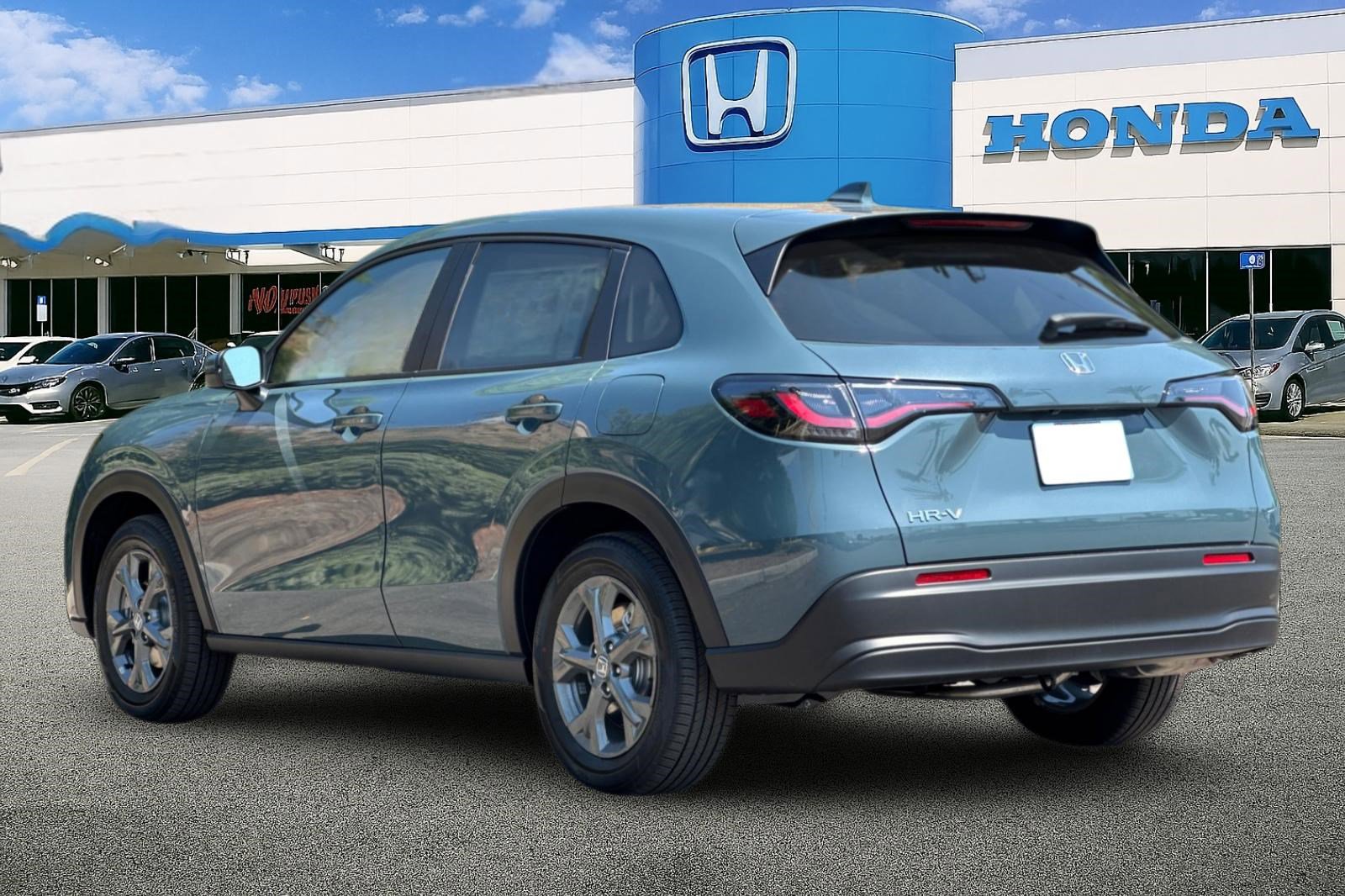 2026 Honda HR-V LX photo 2