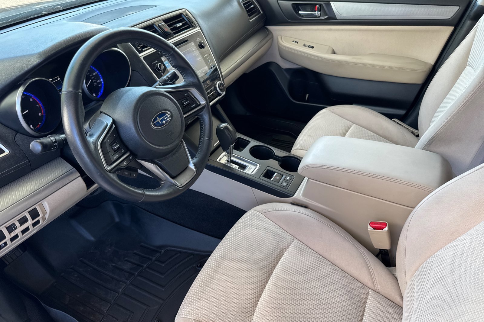 2018 Subaru Outback 2.5i Premium photo 4